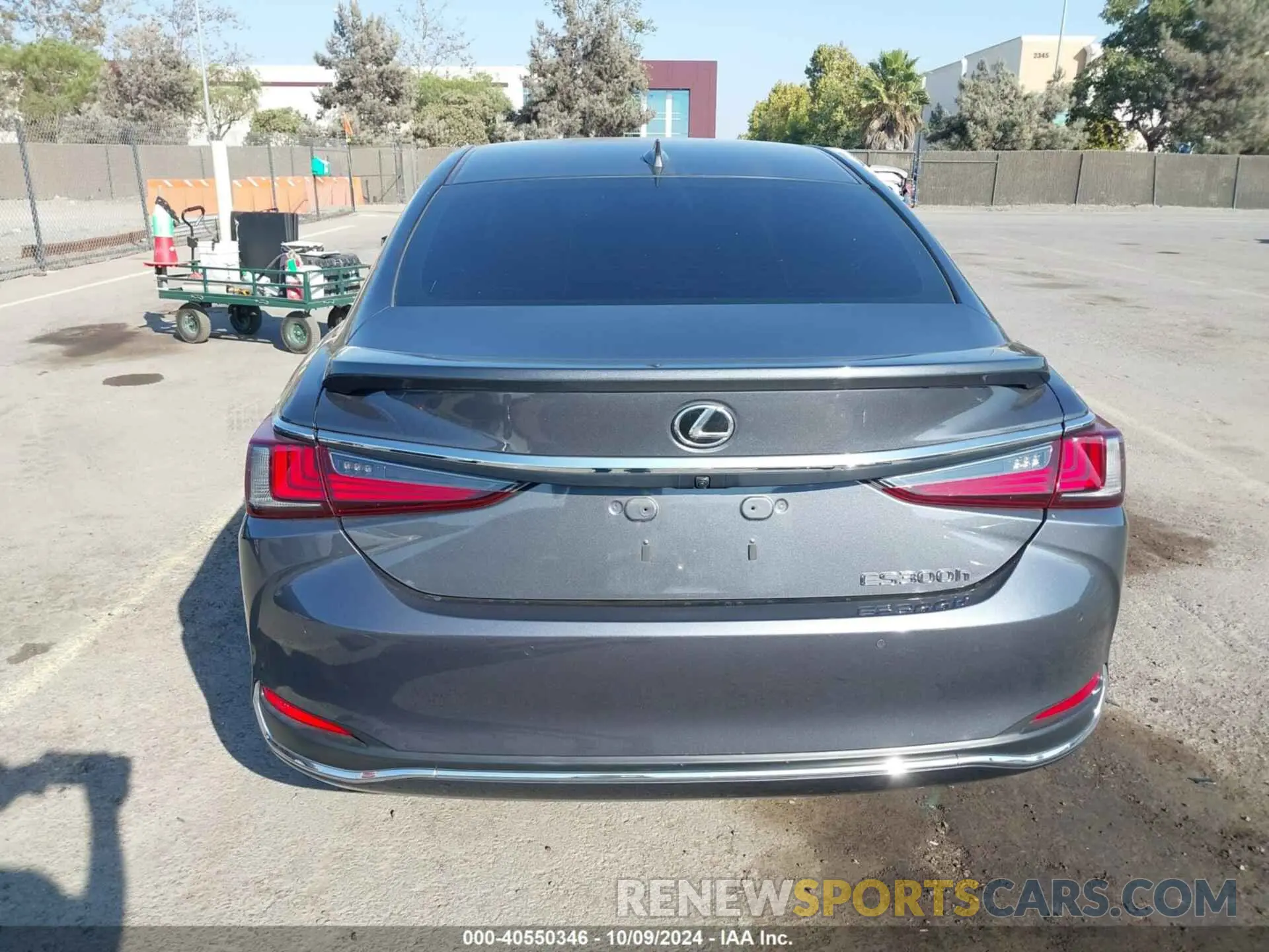 17 Photograph of a damaged car 58AEA1C14PU027979 LEXUS ES 300H 2023