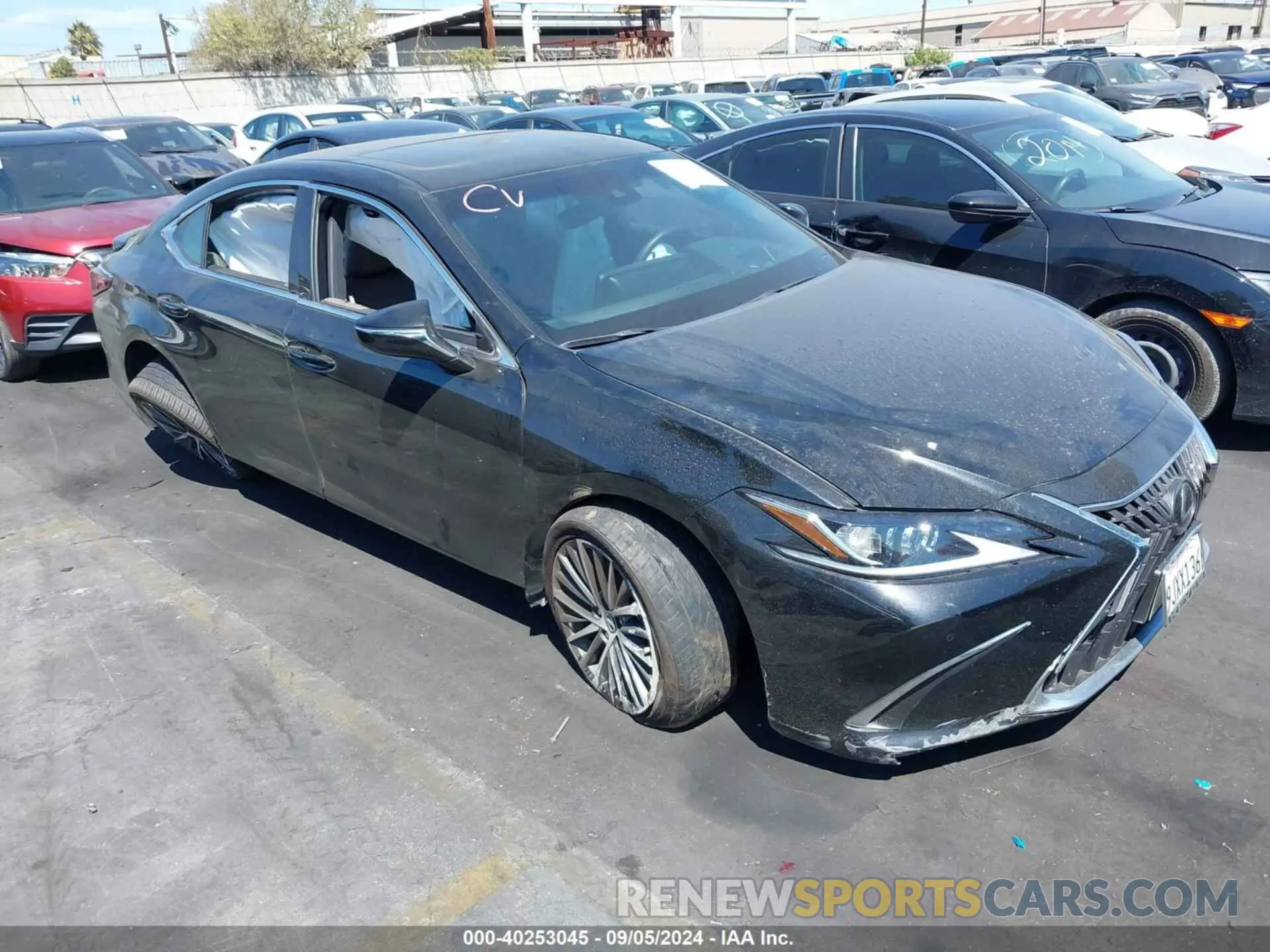 1 Photograph of a damaged car 58ADA1C11RU040977 LEXUS ES 300H 2024