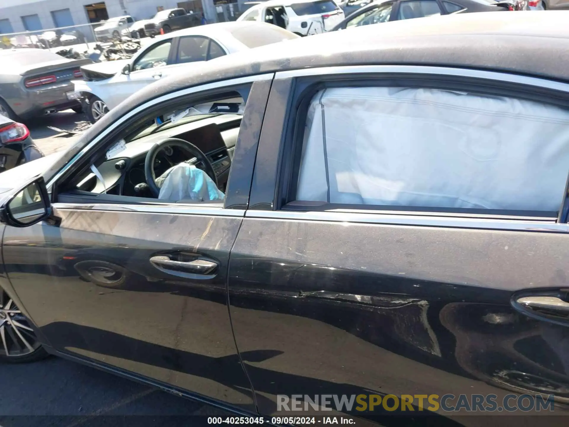 15 Photograph of a damaged car 58ADA1C11RU040977 LEXUS ES 300H 2024