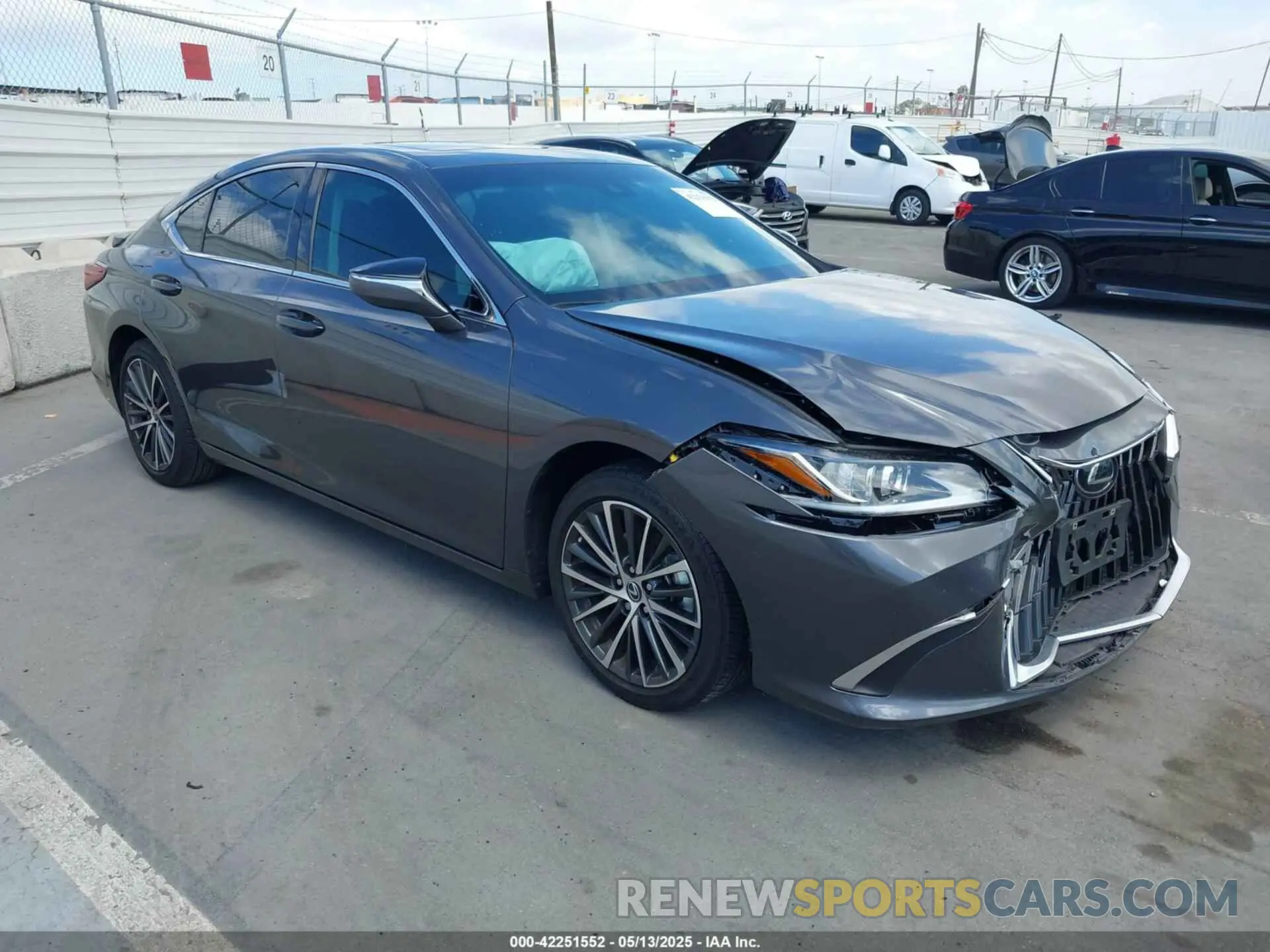 1 Photograph of a damaged car 58ADA1C11RU045547 LEXUS ES 300H 2024