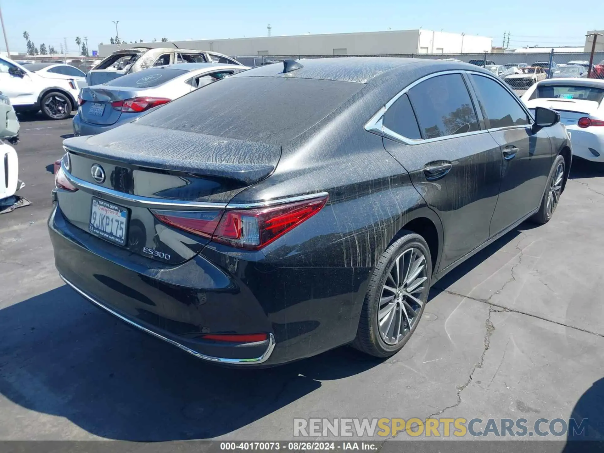 4 Photograph of a damaged car 58ADA1C12RU040034 LEXUS ES 300H 2024