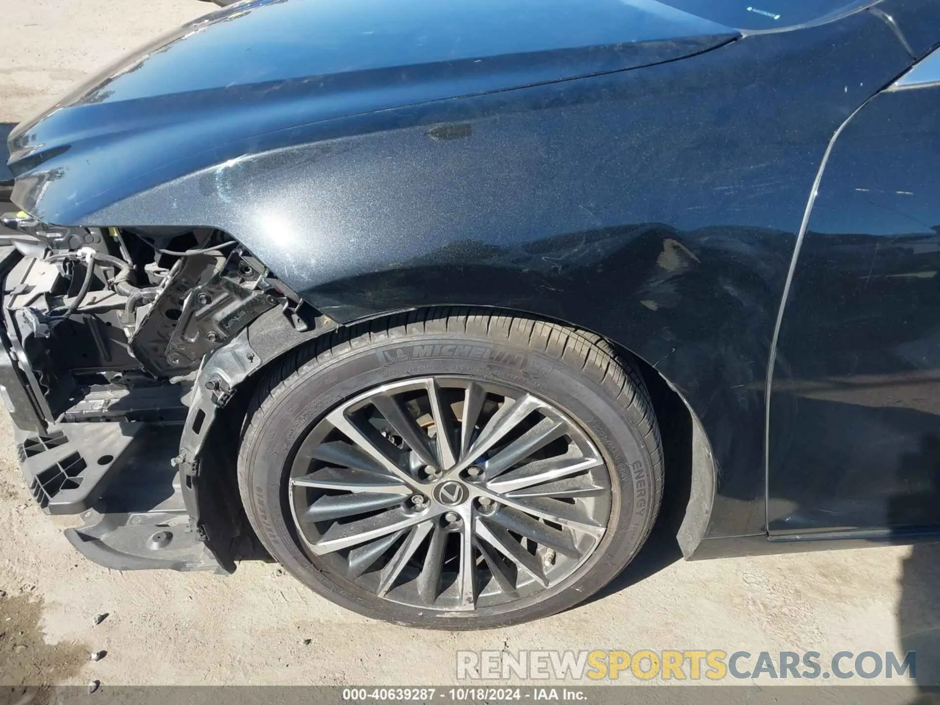 19 Photograph of a damaged car 58ADA1C12RU046397 LEXUS ES 300H 2024