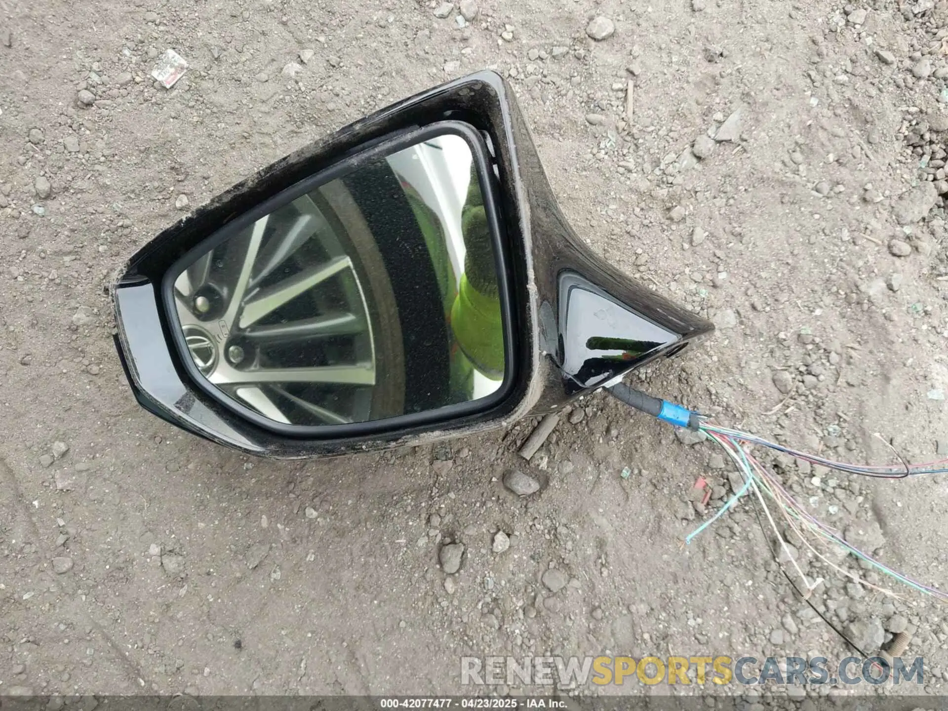 12 Photograph of a damaged car 58ADA1C13RU051043 LEXUS ES 300H 2024