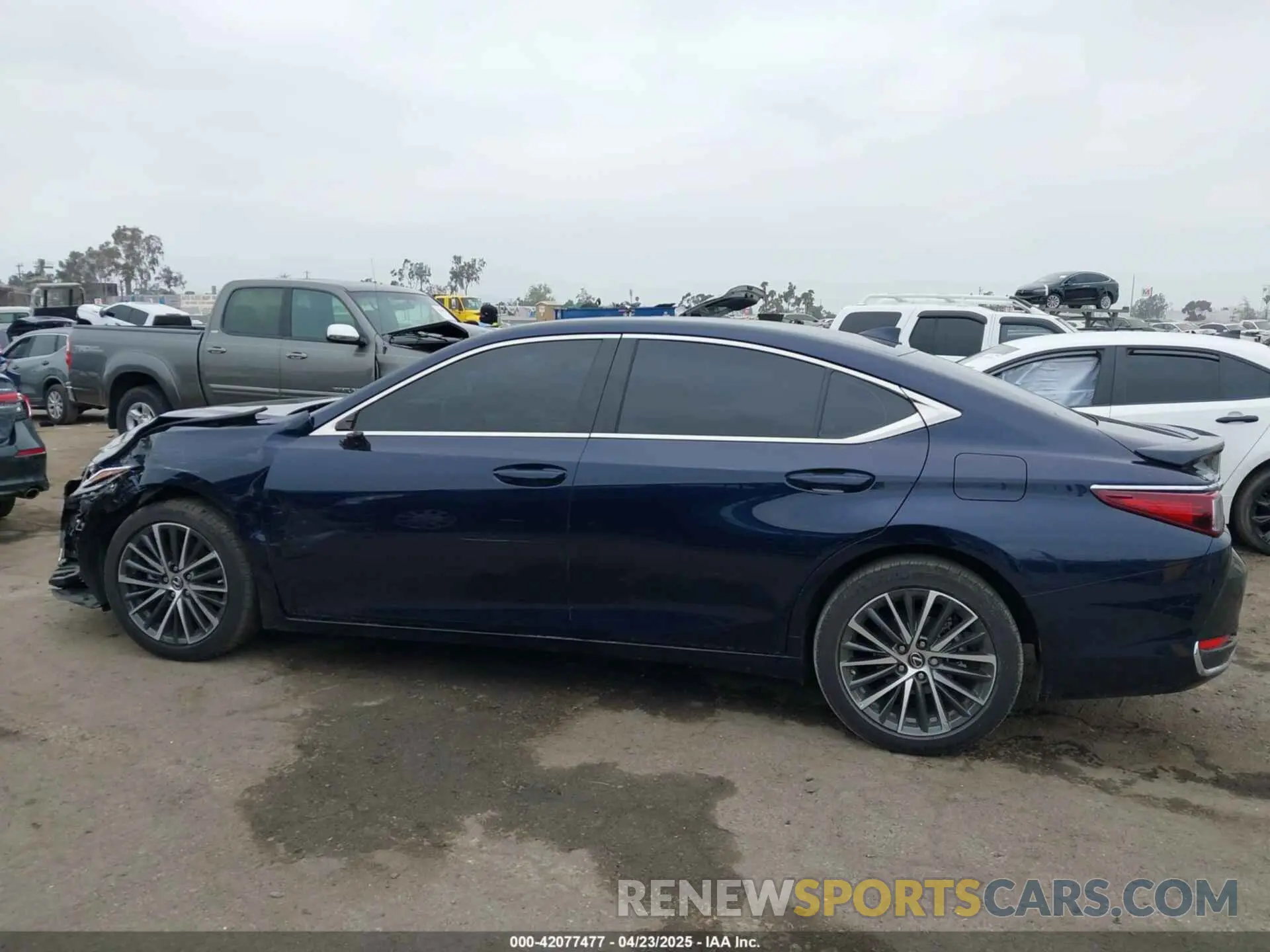 15 Photograph of a damaged car 58ADA1C13RU051043 LEXUS ES 300H 2024
