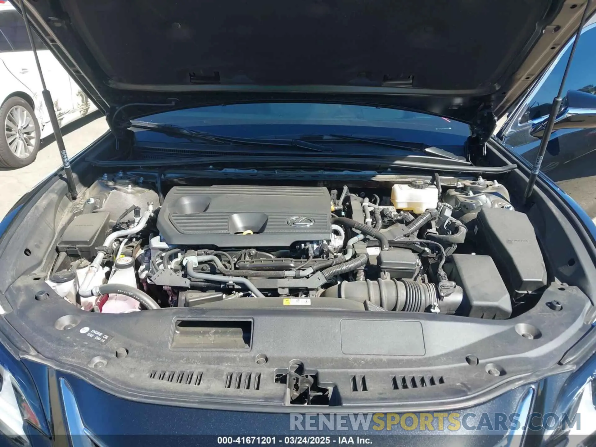 10 Photograph of a damaged car 58ADA1C15RU047172 LEXUS ES 300H 2024