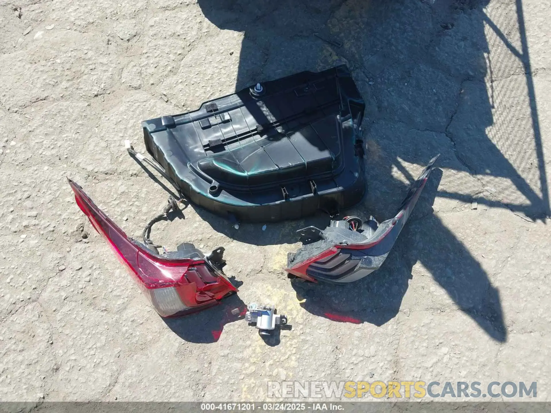 12 Photograph of a damaged car 58ADA1C15RU047172 LEXUS ES 300H 2024