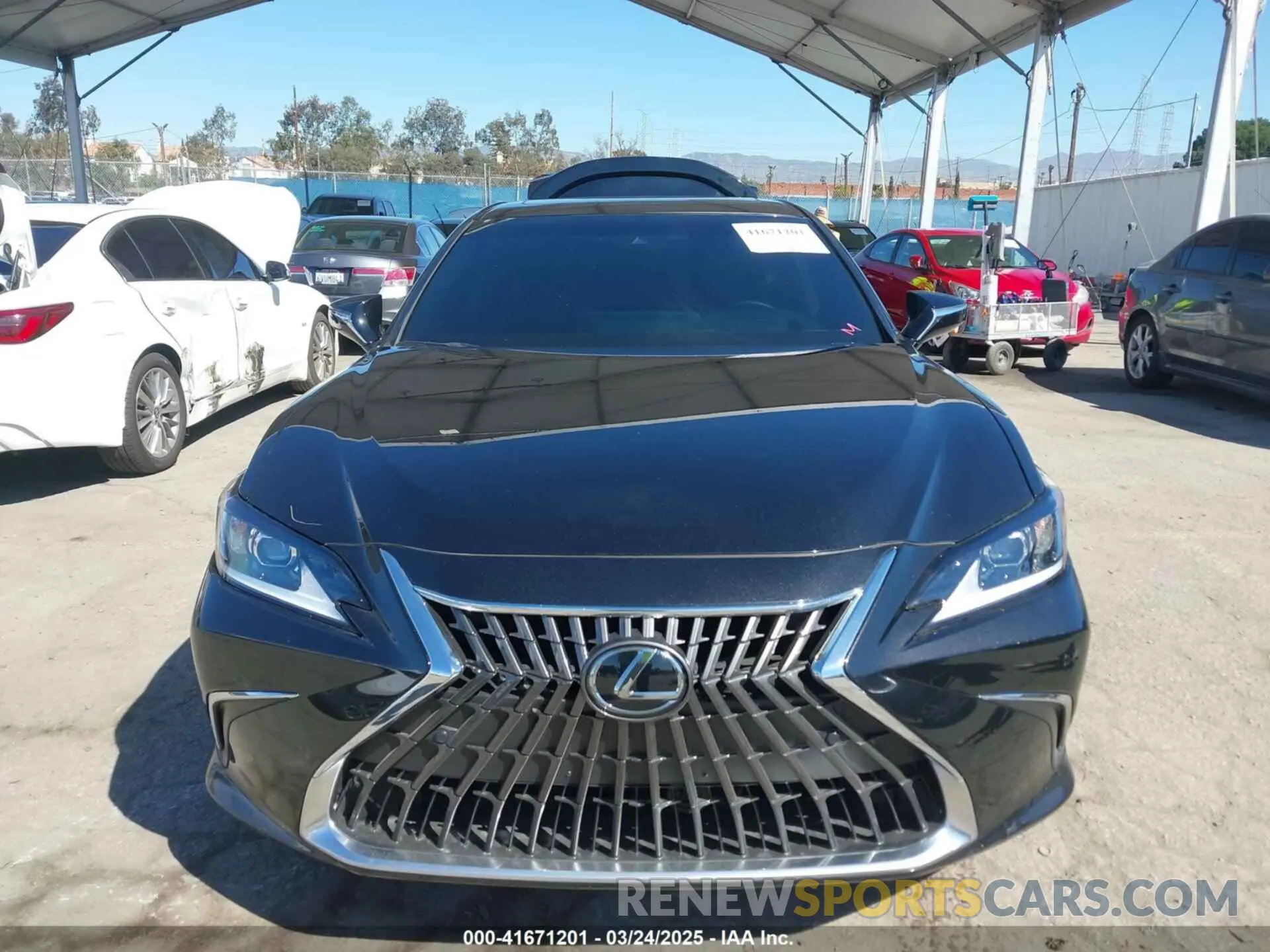 13 Photograph of a damaged car 58ADA1C15RU047172 LEXUS ES 300H 2024