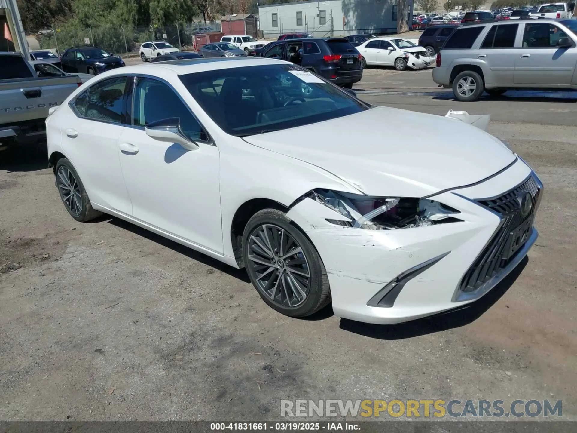 1 Photograph of a damaged car 58ADA1C16RU039730 LEXUS ES 300H 2024