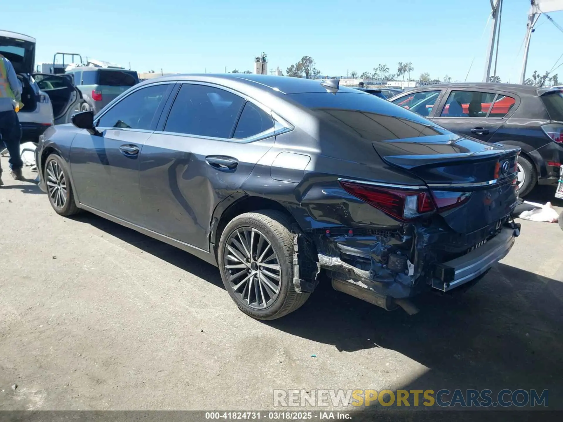 3 Photograph of a damaged car 58ADA1C17RU044211 LEXUS ES 300H 2024