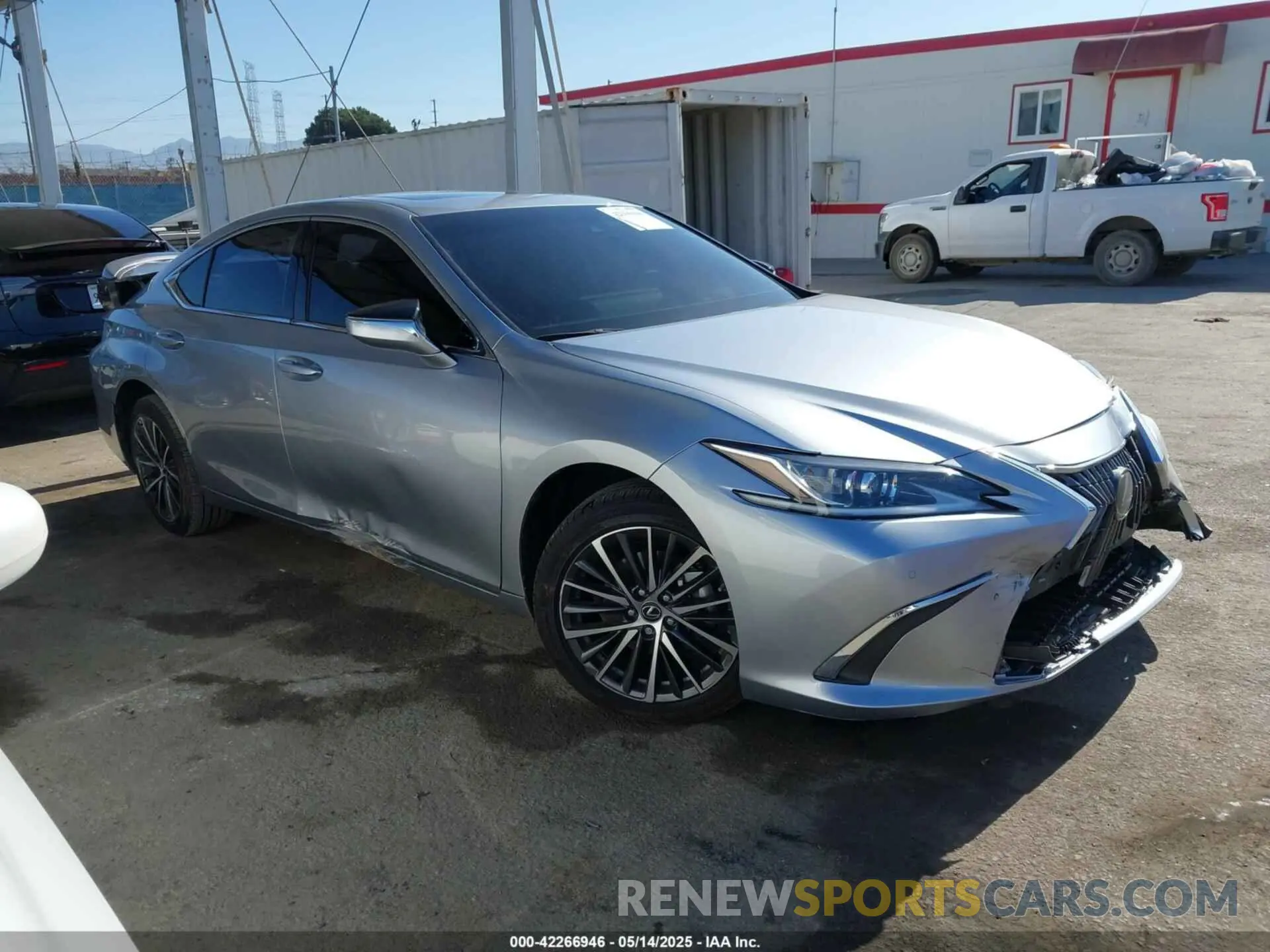 1 Photograph of a damaged car 58ADA1C17RU053992 LEXUS ES 300H 2024