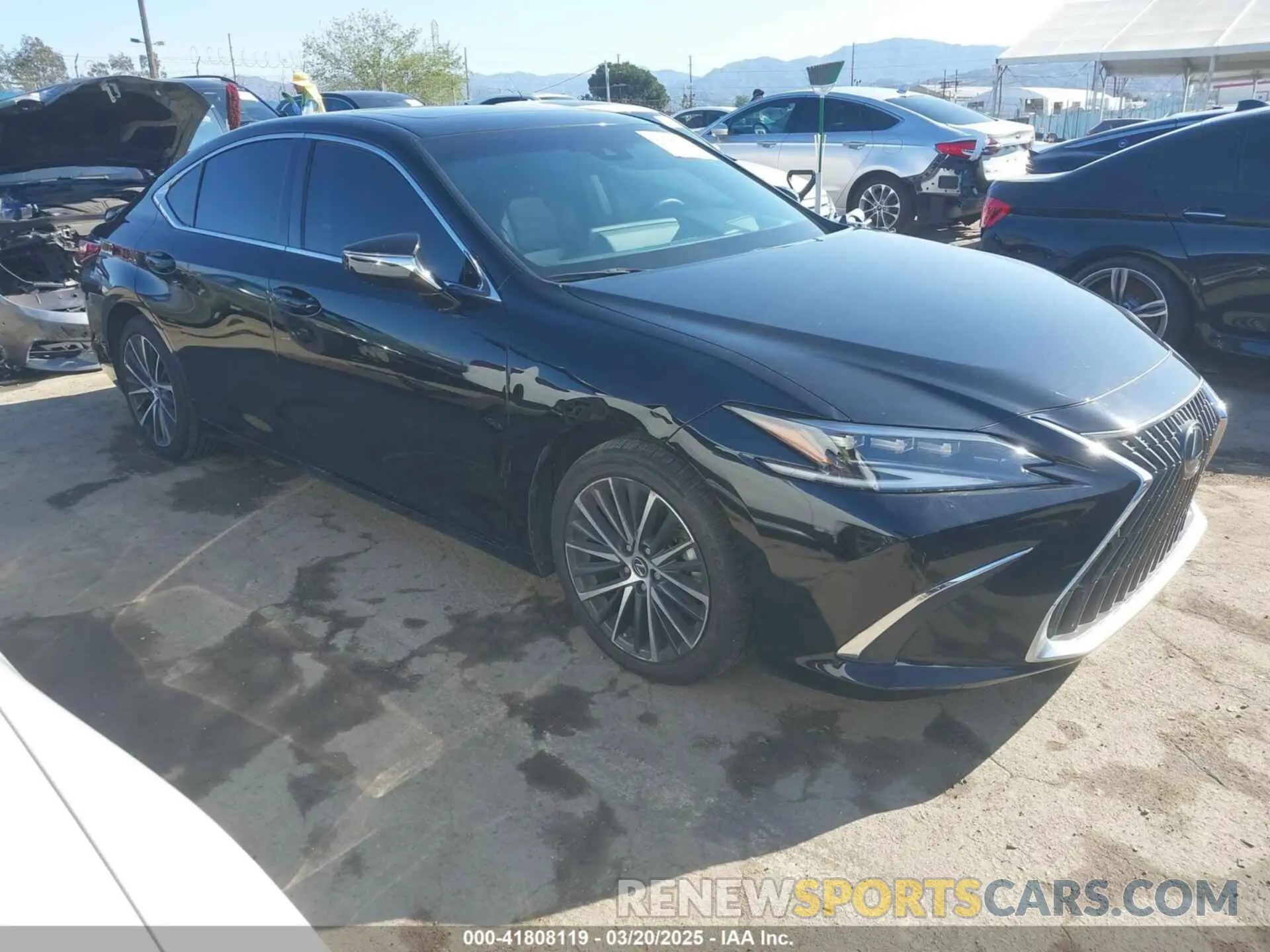 1 Photograph of a damaged car 58ADA1C1XRU041495 LEXUS ES 300H 2024