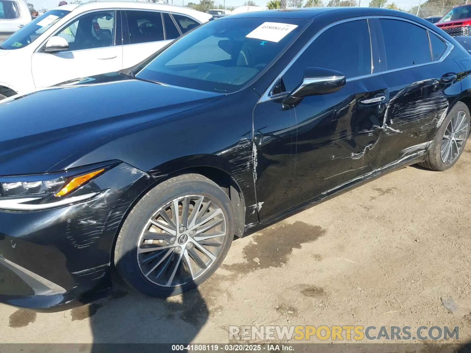 6 Photograph of a damaged car 58ADA1C1XRU041495 LEXUS ES 300H 2024
