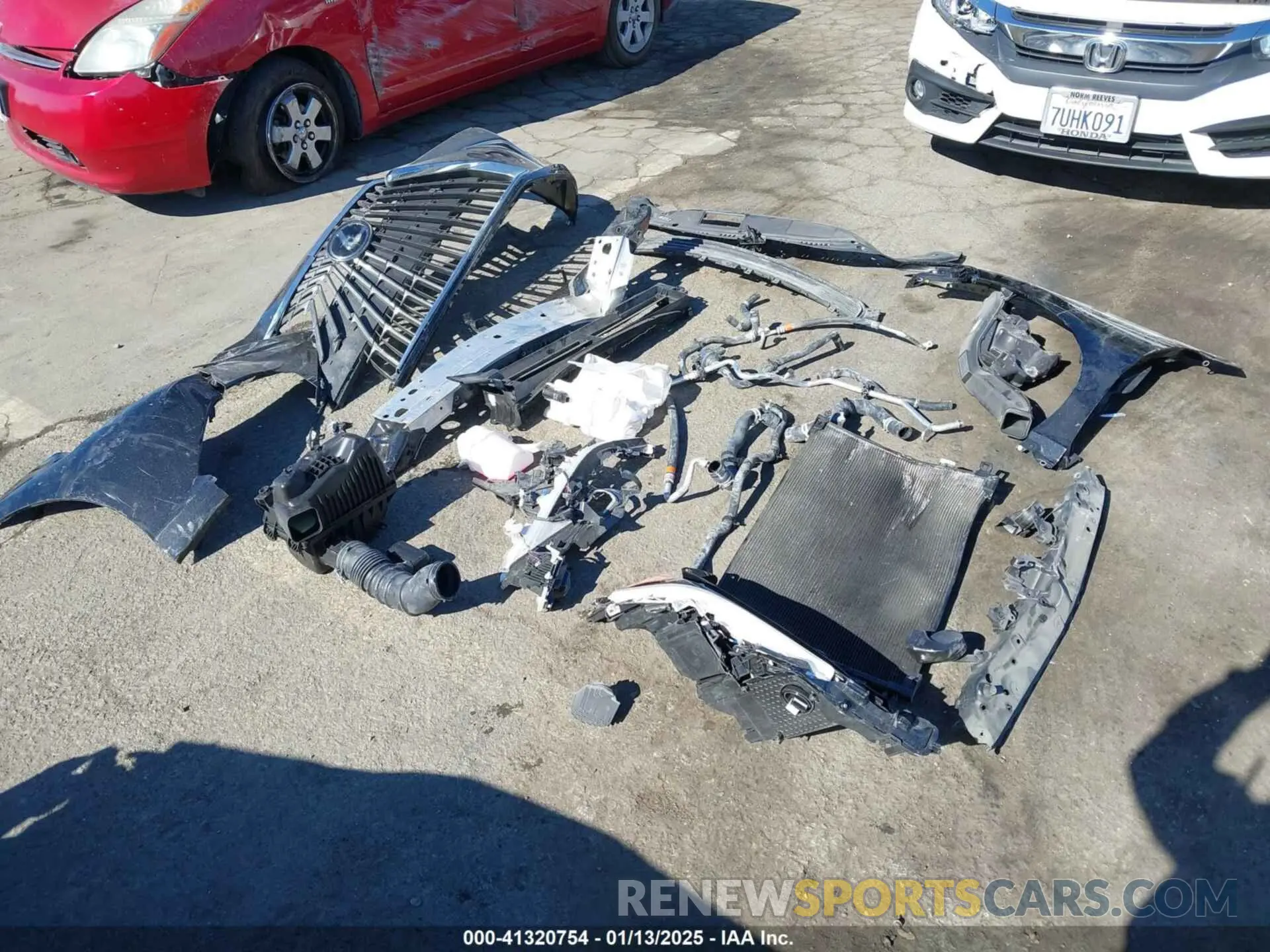 18 Photograph of a damaged car 58ADA1C1XRU053145 LEXUS ES 300H 2024