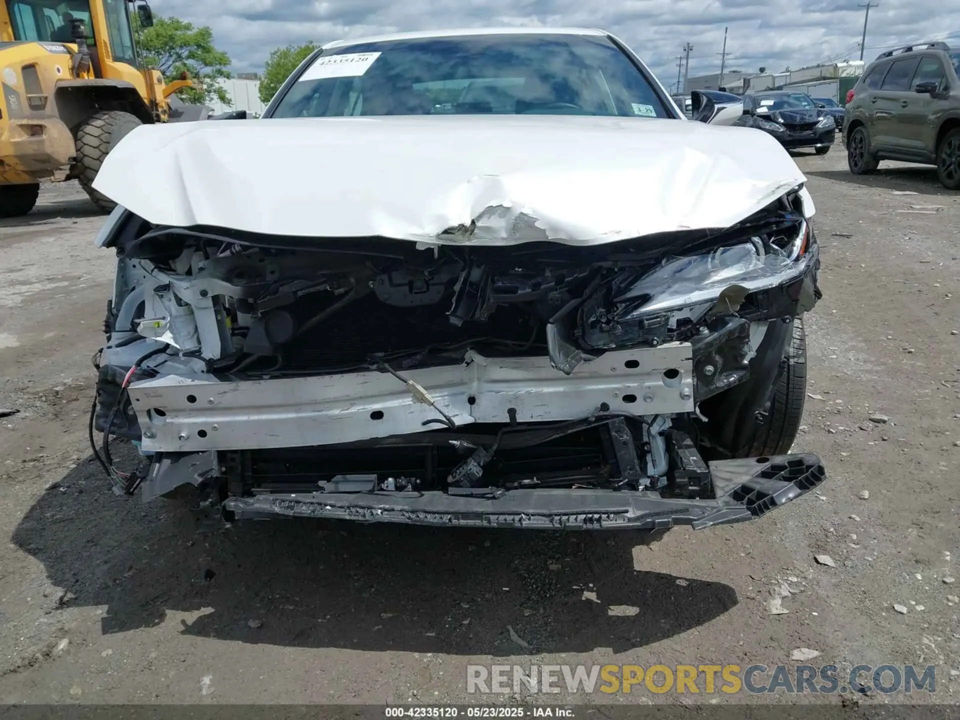 6 Photograph of a damaged car 58AEA1C15RU040758 LEXUS ES 300H 2024