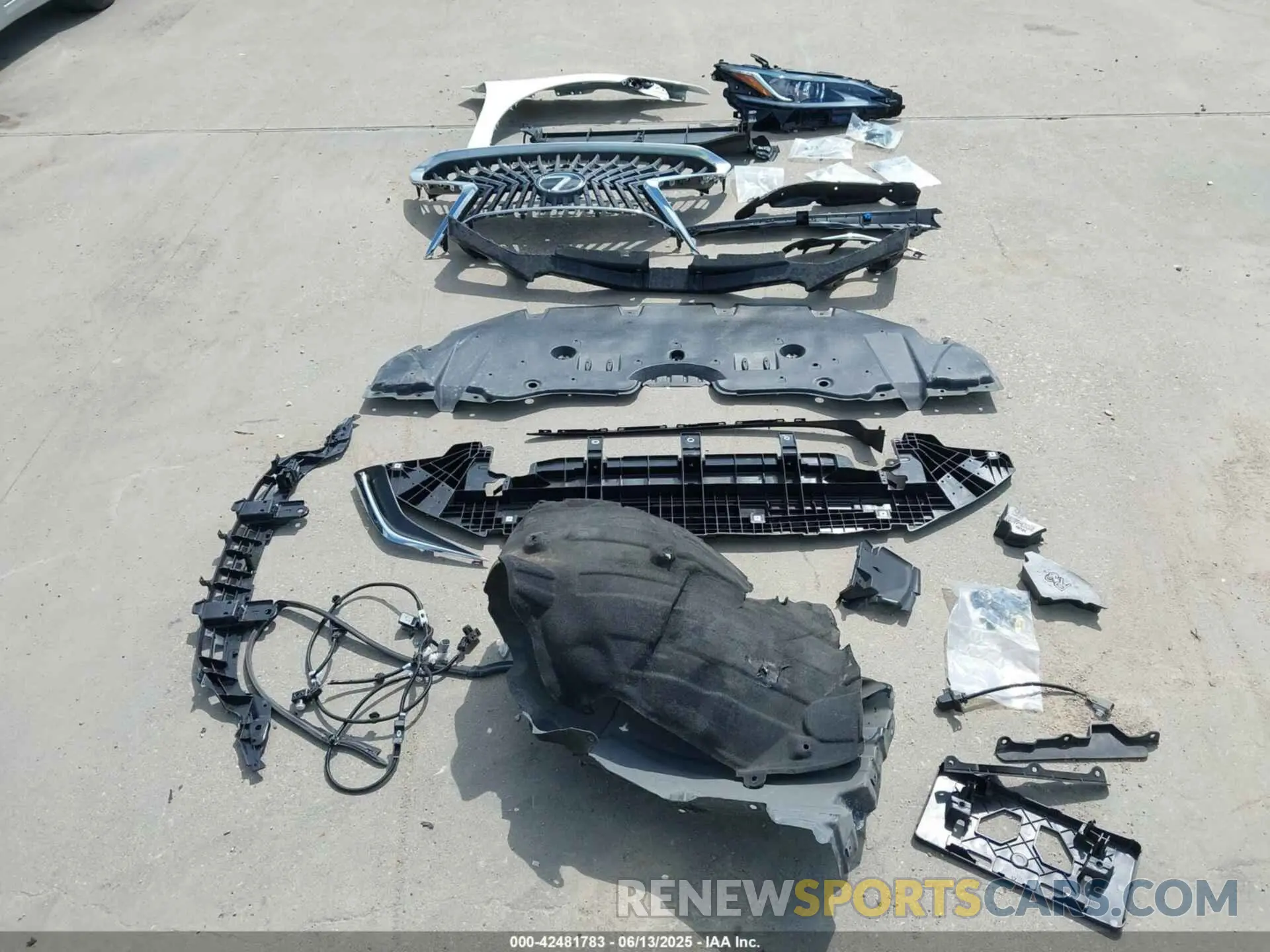 12 Photograph of a damaged car 58AEA1C17RU050563 LEXUS ES 300H 2024