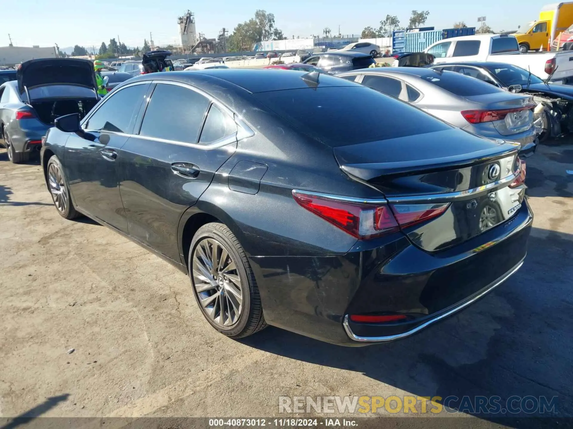 3 Photograph of a damaged car 58AEA1C1XRU045759 LEXUS ES 300H 2024