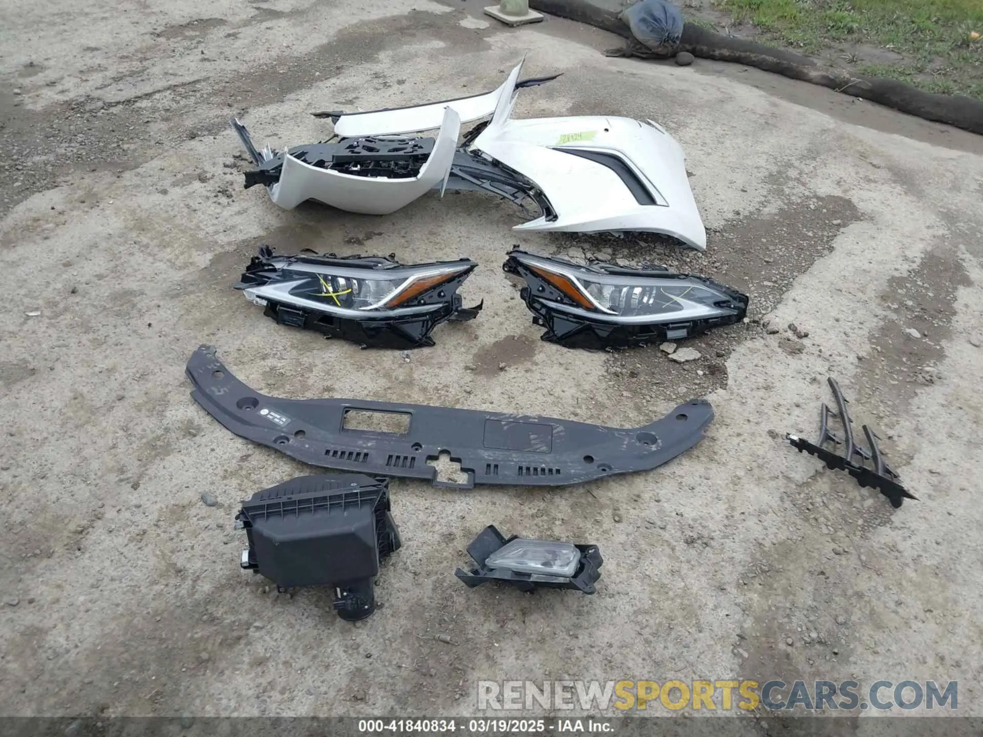 12 Photograph of a damaged car 58ADA1C11SU058997 LEXUS ES 300H 2025