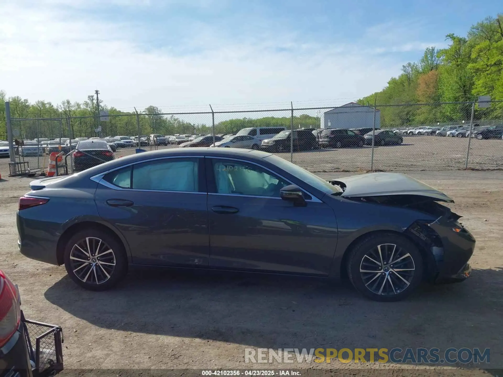 13 Photograph of a damaged car 58ADA1C19SU055619 LEXUS ES 300H 2025