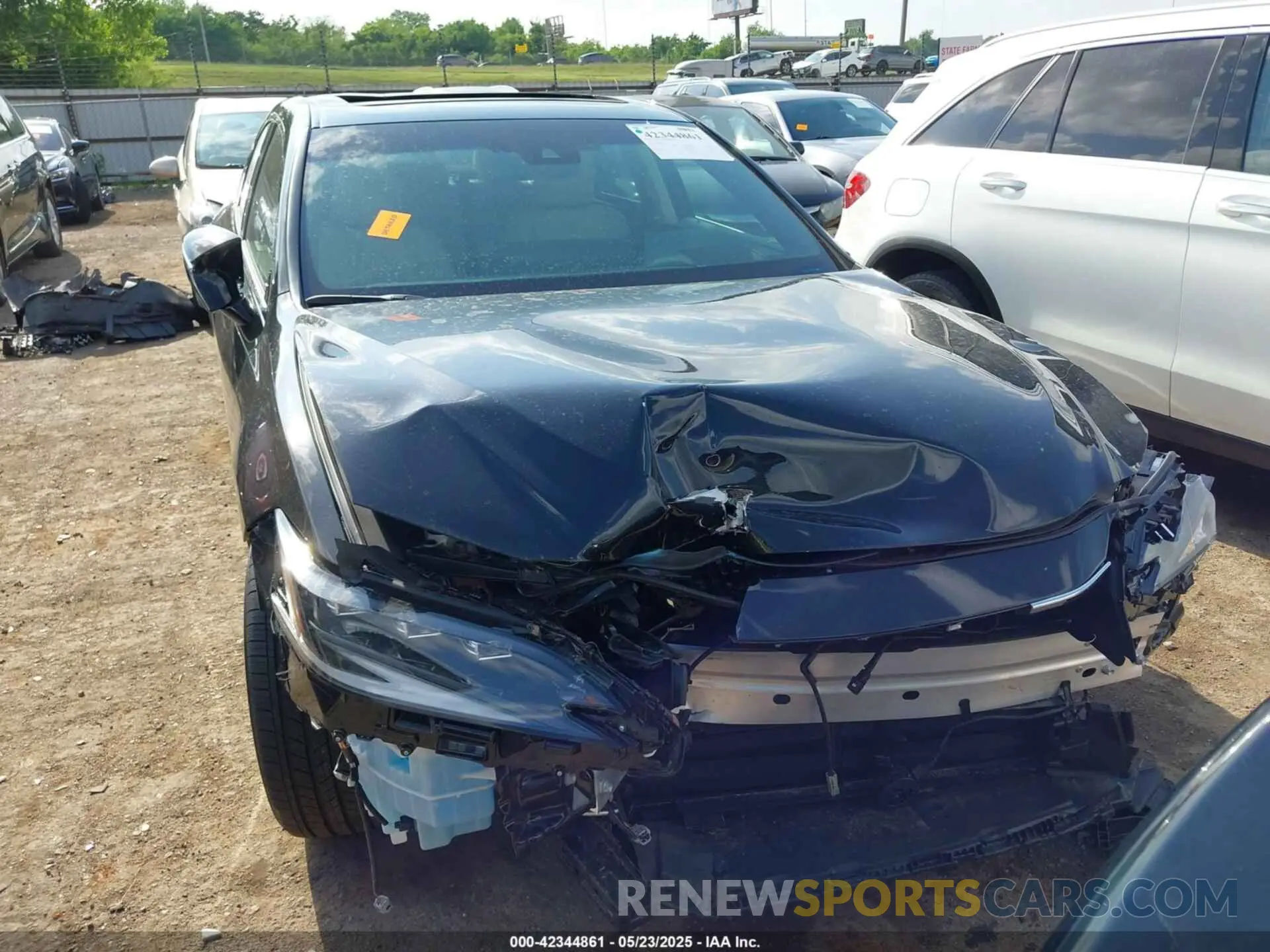13 Photograph of a damaged car 58AFA1C16SU067283 LEXUS ES 300H 2025