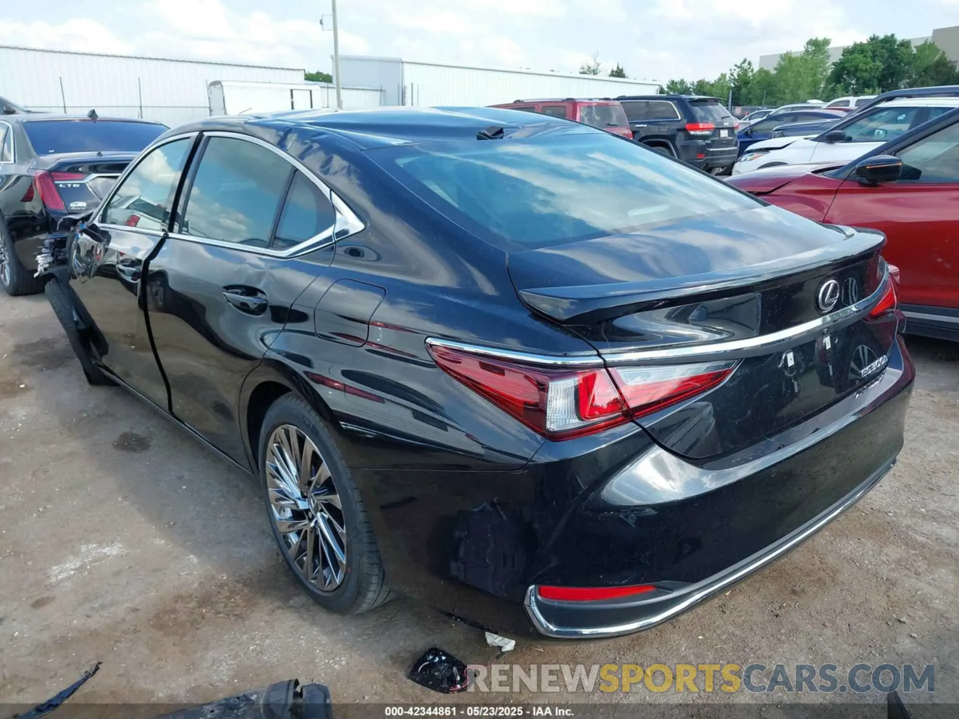 3 Photograph of a damaged car 58AFA1C16SU067283 LEXUS ES 300H 2025