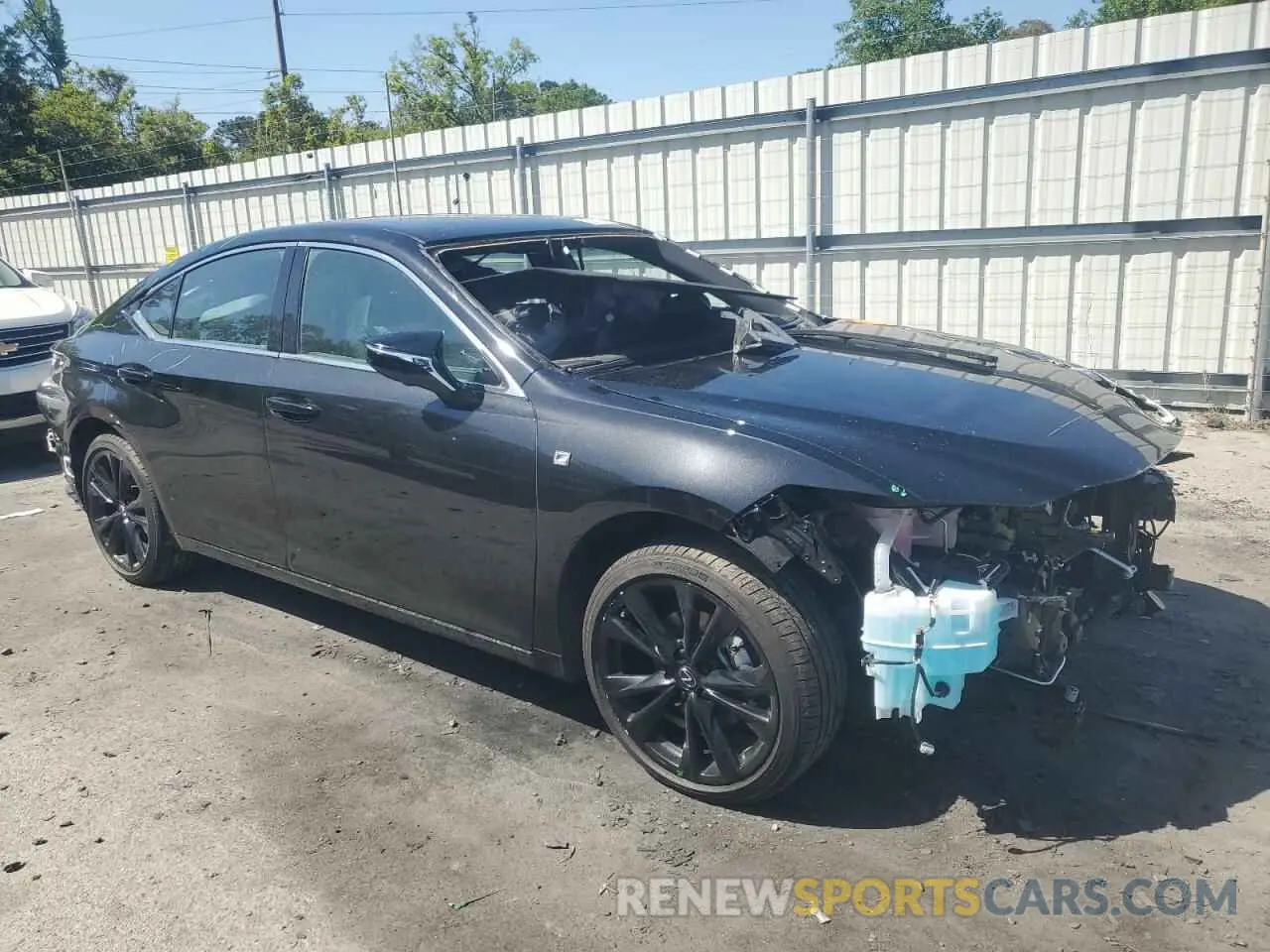 4 Photograph of a damaged car 58ABA1C14RU045744 LEXUS ES 300H F 2024