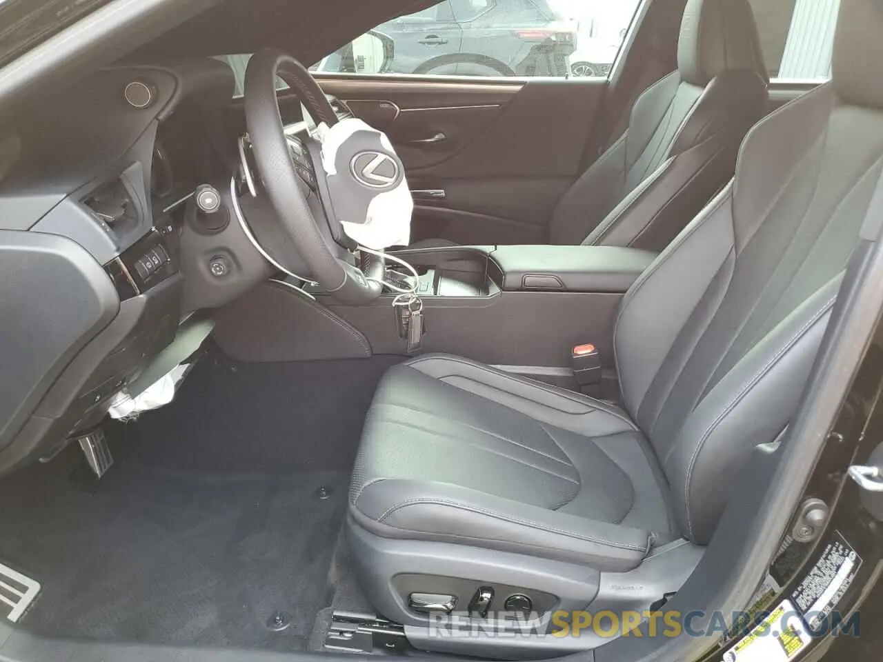 7 Photograph of a damaged car 58ABA1C15RU043954 LEXUS ES 300H F 2024