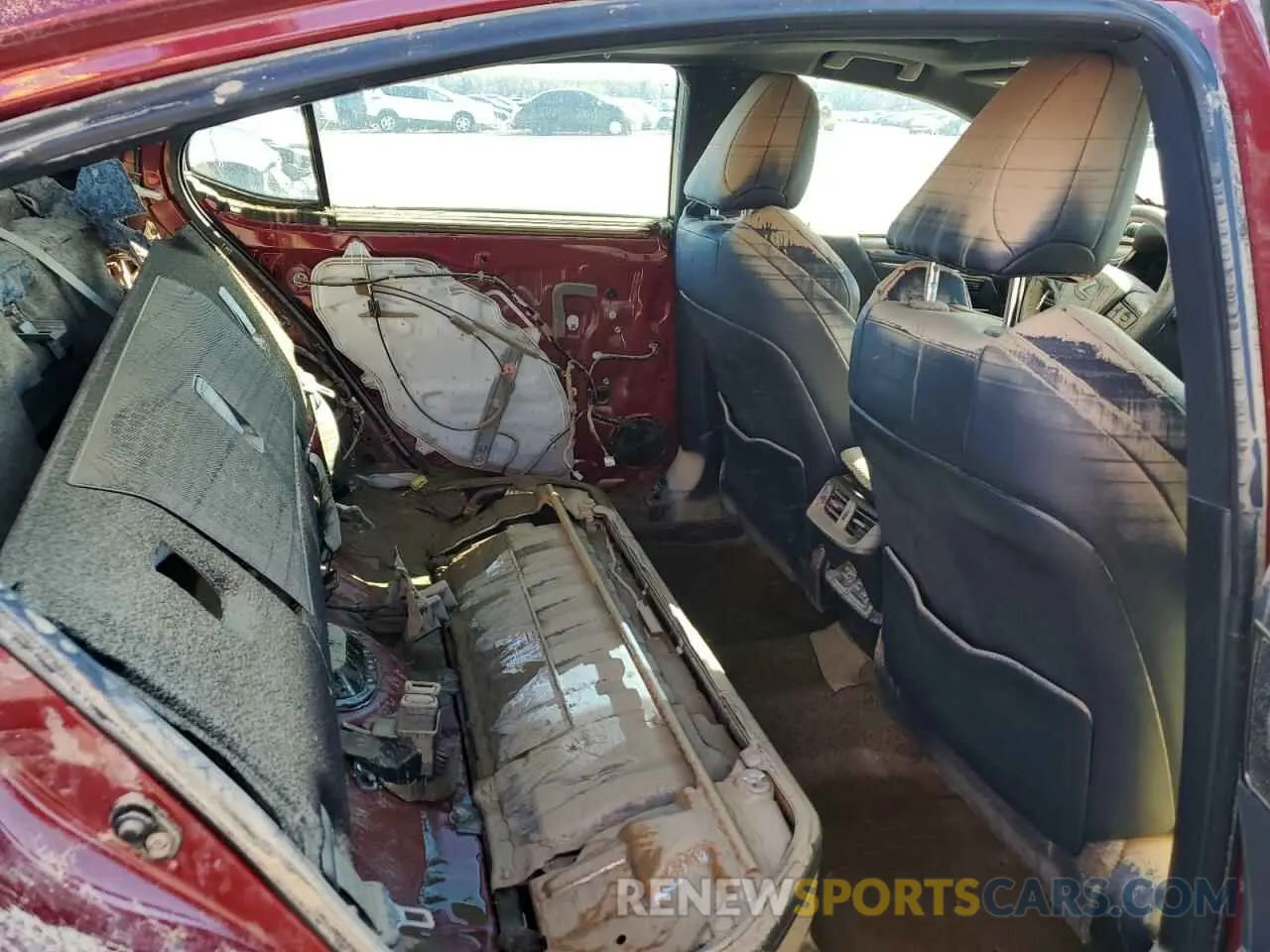 10 Photograph of a damaged car 58ABA1C19RU037316 LEXUS ES 300H F 2024