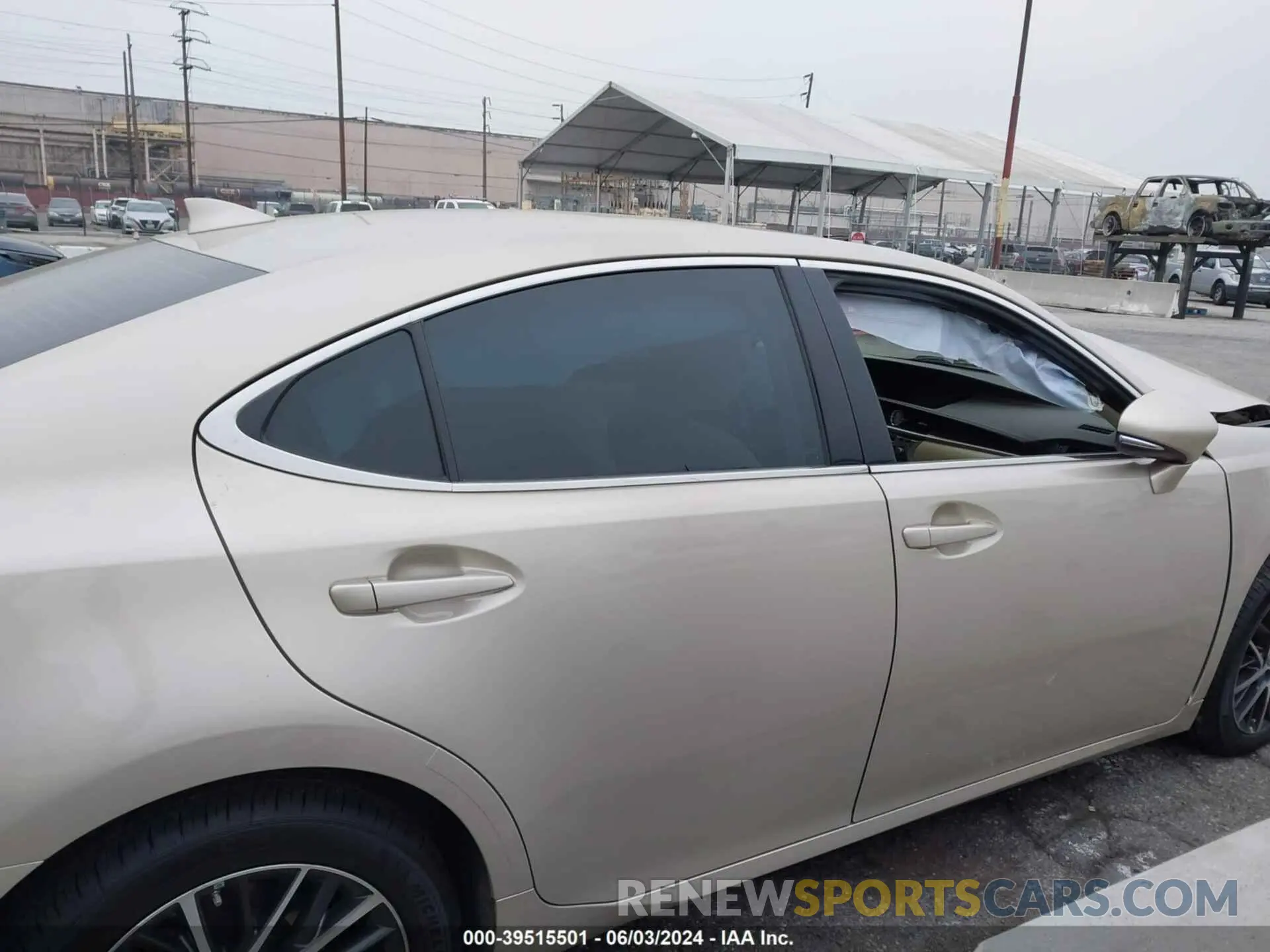 14 Photograph of a damaged car 58ABK1GG6HU057193 LEXUS ES 350 2017