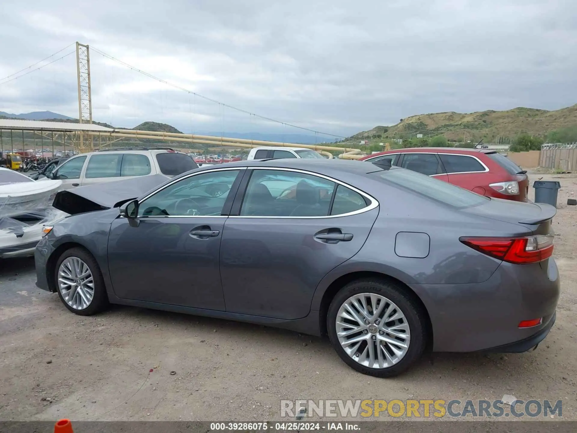 14 Photograph of a damaged car 58ABK1GG1JU087966 LEXUS ES 350 2018