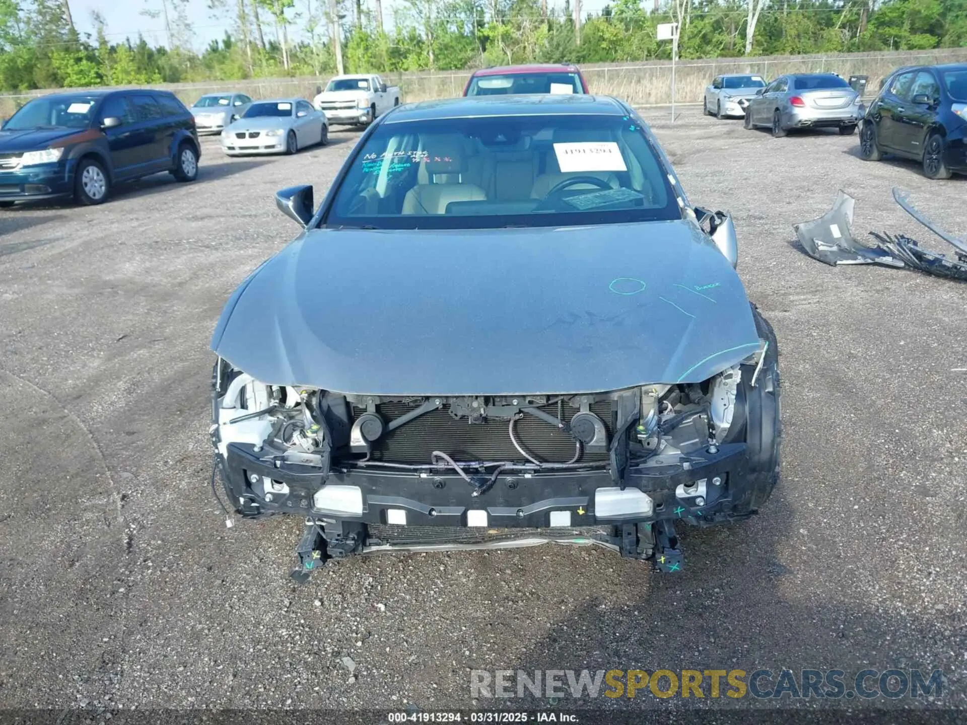 12 Photograph of a damaged car 58ABZ1B11KU023037 LEXUS ES 350 2019