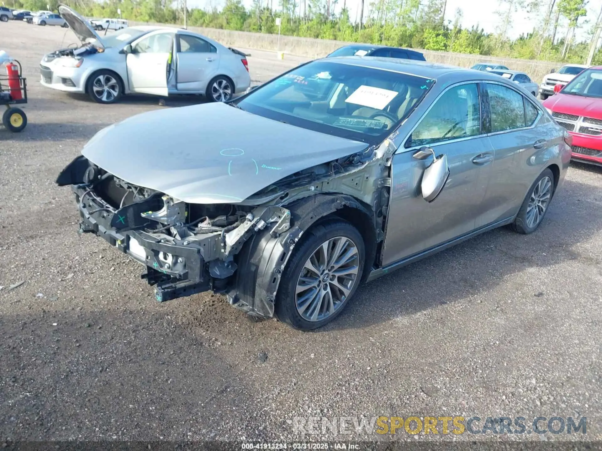 2 Photograph of a damaged car 58ABZ1B11KU023037 LEXUS ES 350 2019