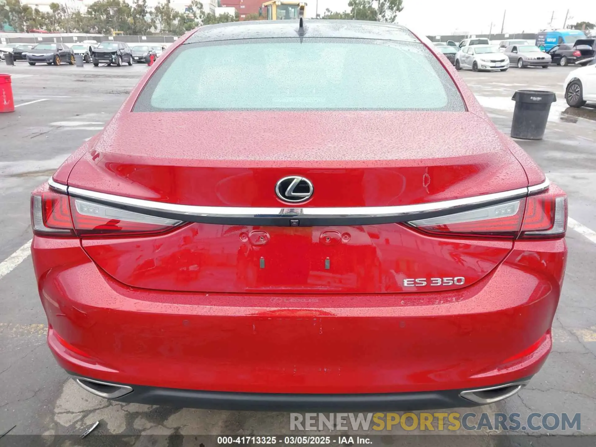 17 Photograph of a damaged car 58ABZ1B11KU023524 LEXUS ES 350 2019