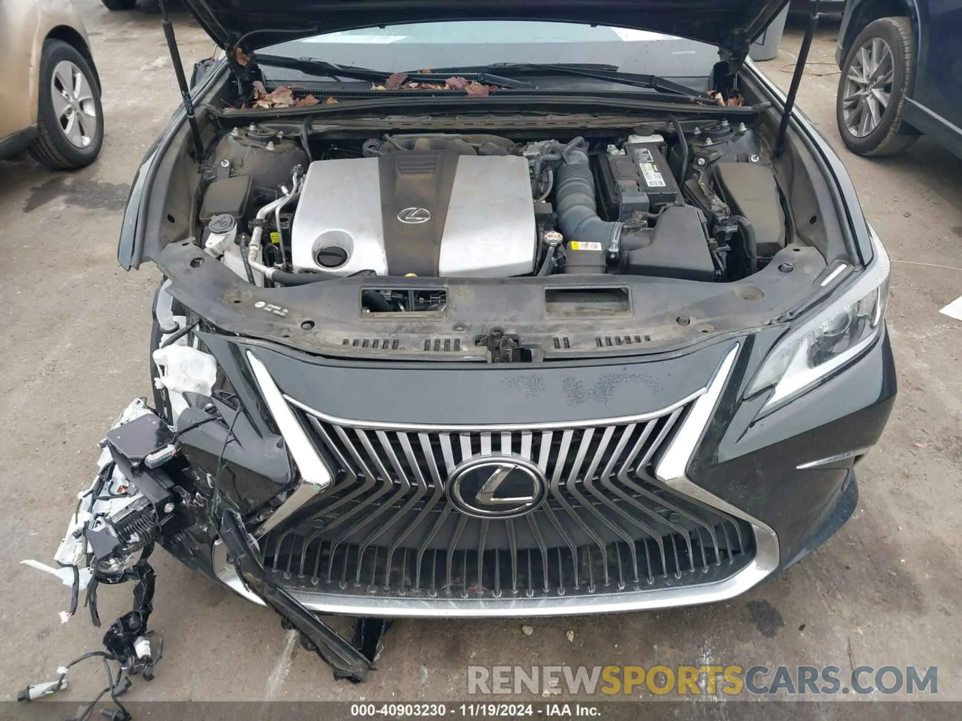 10 Photograph of a damaged car 58ABZ1B11KU024849 LEXUS ES 350 2019