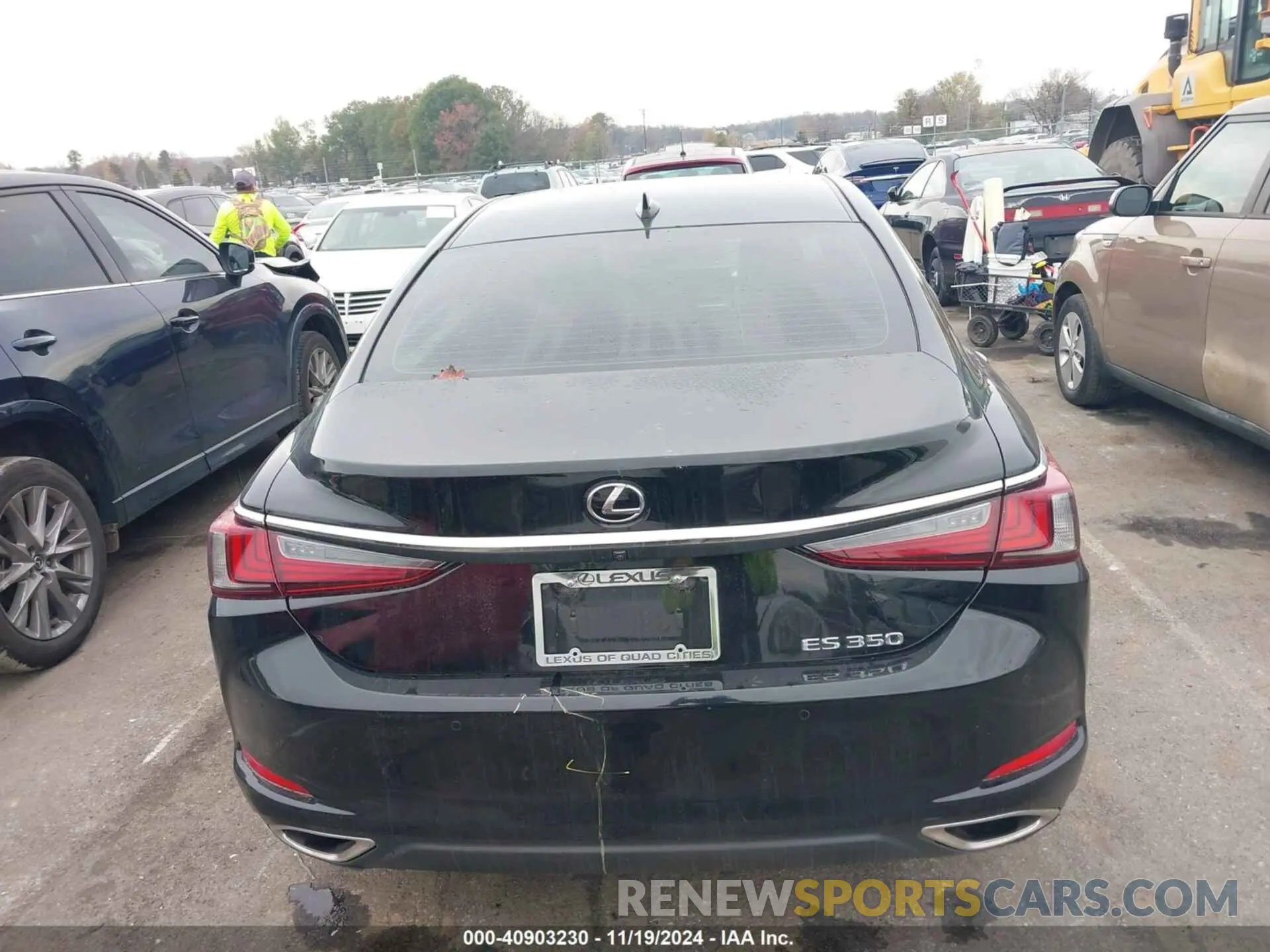16 Photograph of a damaged car 58ABZ1B11KU024849 LEXUS ES 350 2019