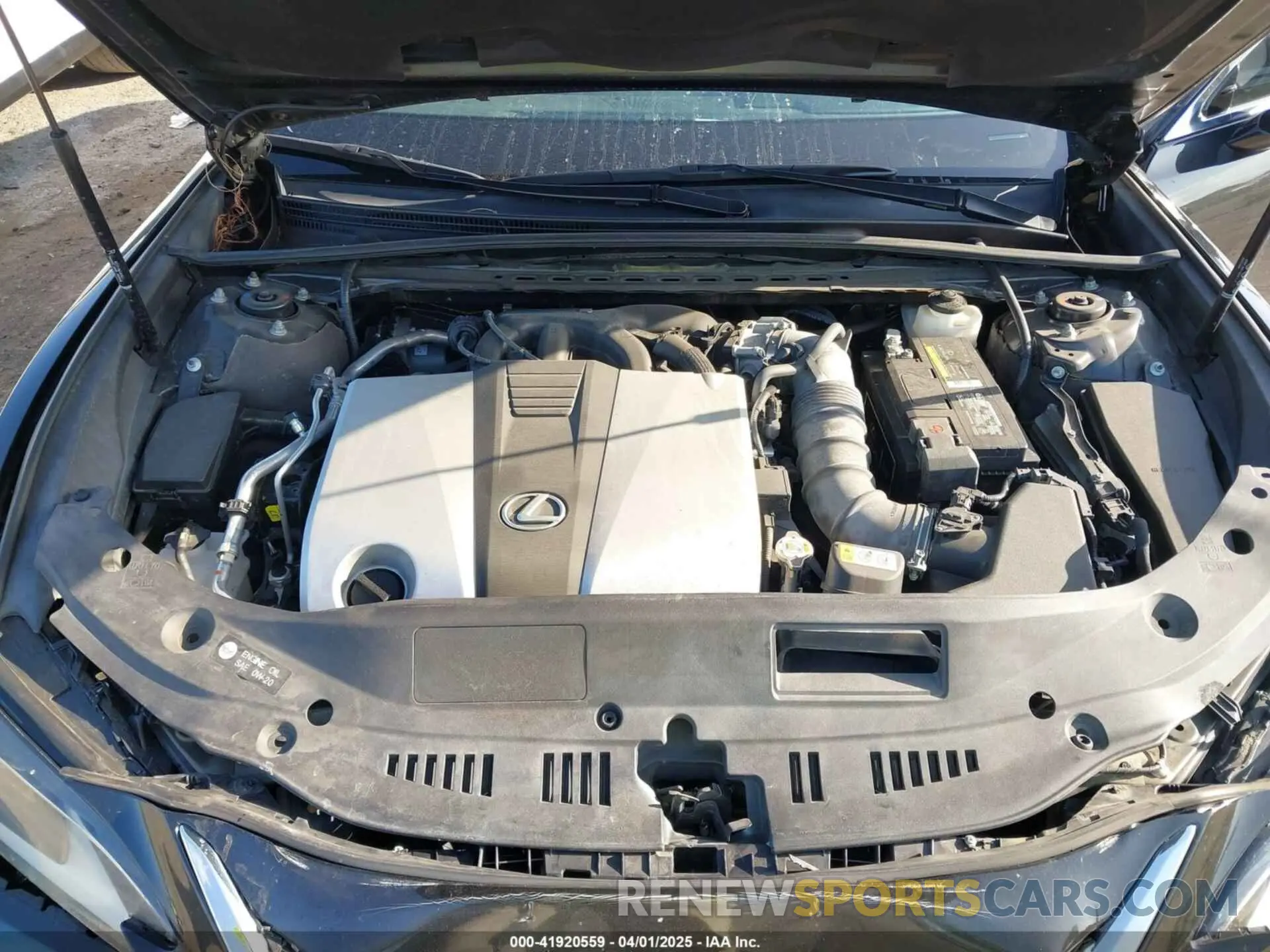10 Photograph of a damaged car 58ABZ1B11KU024933 LEXUS ES 350 2019
