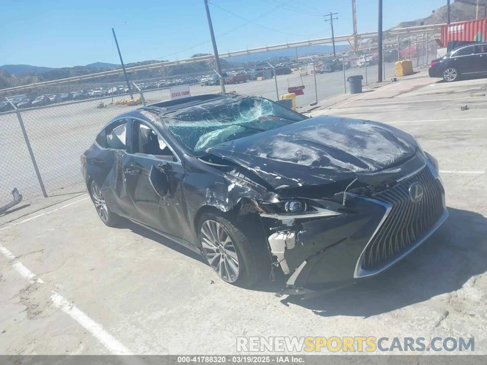 1 Photograph of a damaged car 58ABZ1B11KU026522 LEXUS ES 350 2019