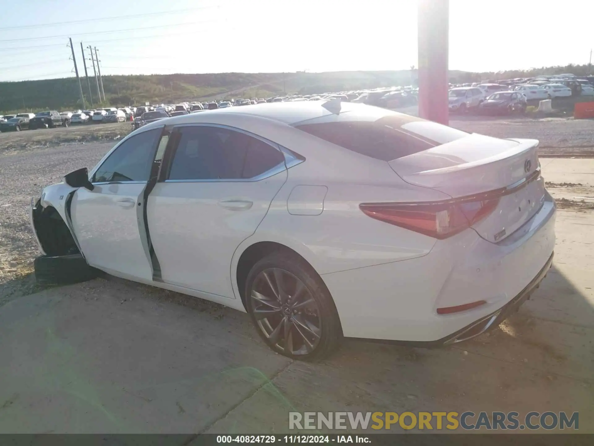 14 Photograph of a damaged car 58ABZ1B11KU033499 LEXUS ES 350 2019