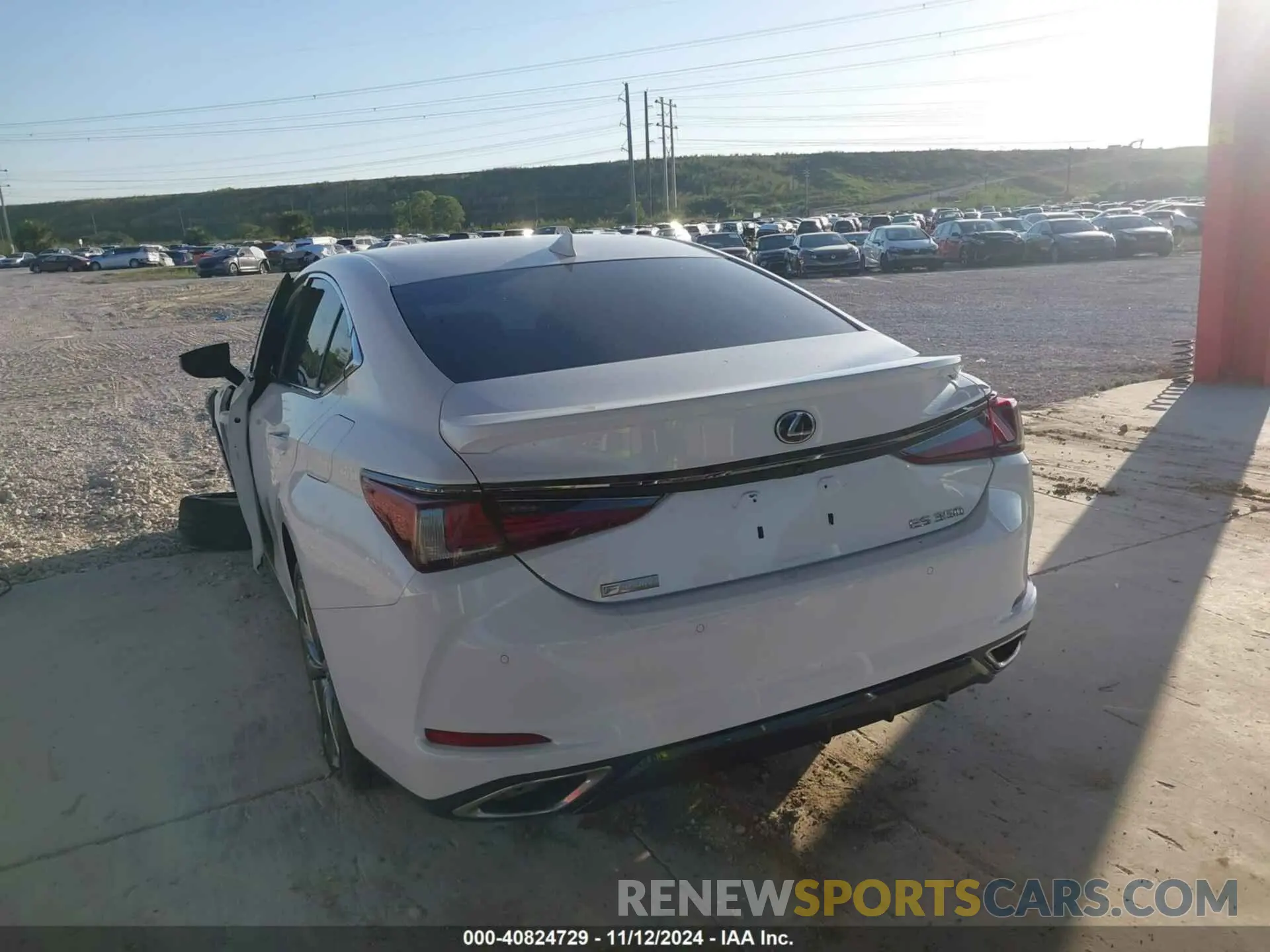3 Photograph of a damaged car 58ABZ1B11KU033499 LEXUS ES 350 2019