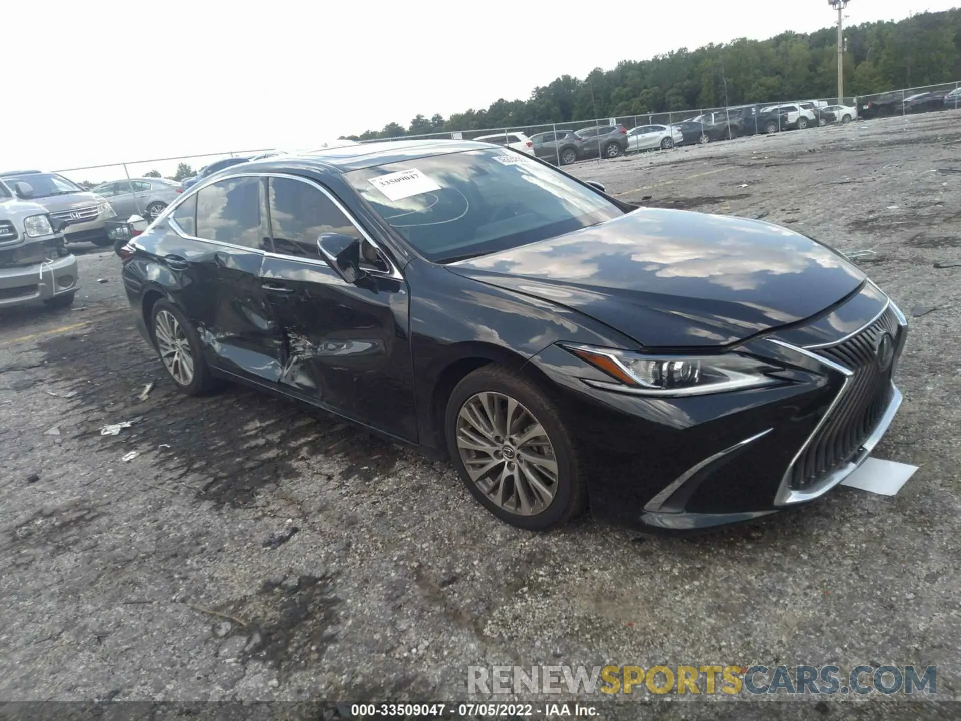 1 Photograph of a damaged car 58ABZ1B11KU039075 LEXUS ES 350 2019