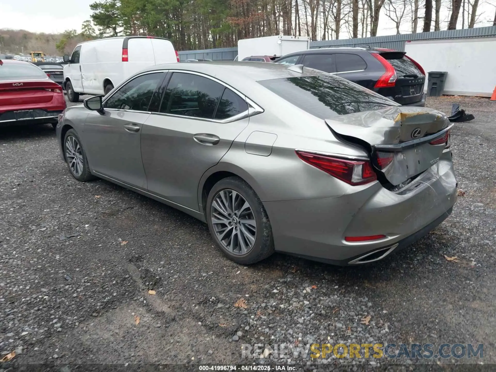 3 Photograph of a damaged car 58ABZ1B11KU051324 LEXUS ES 350 2019