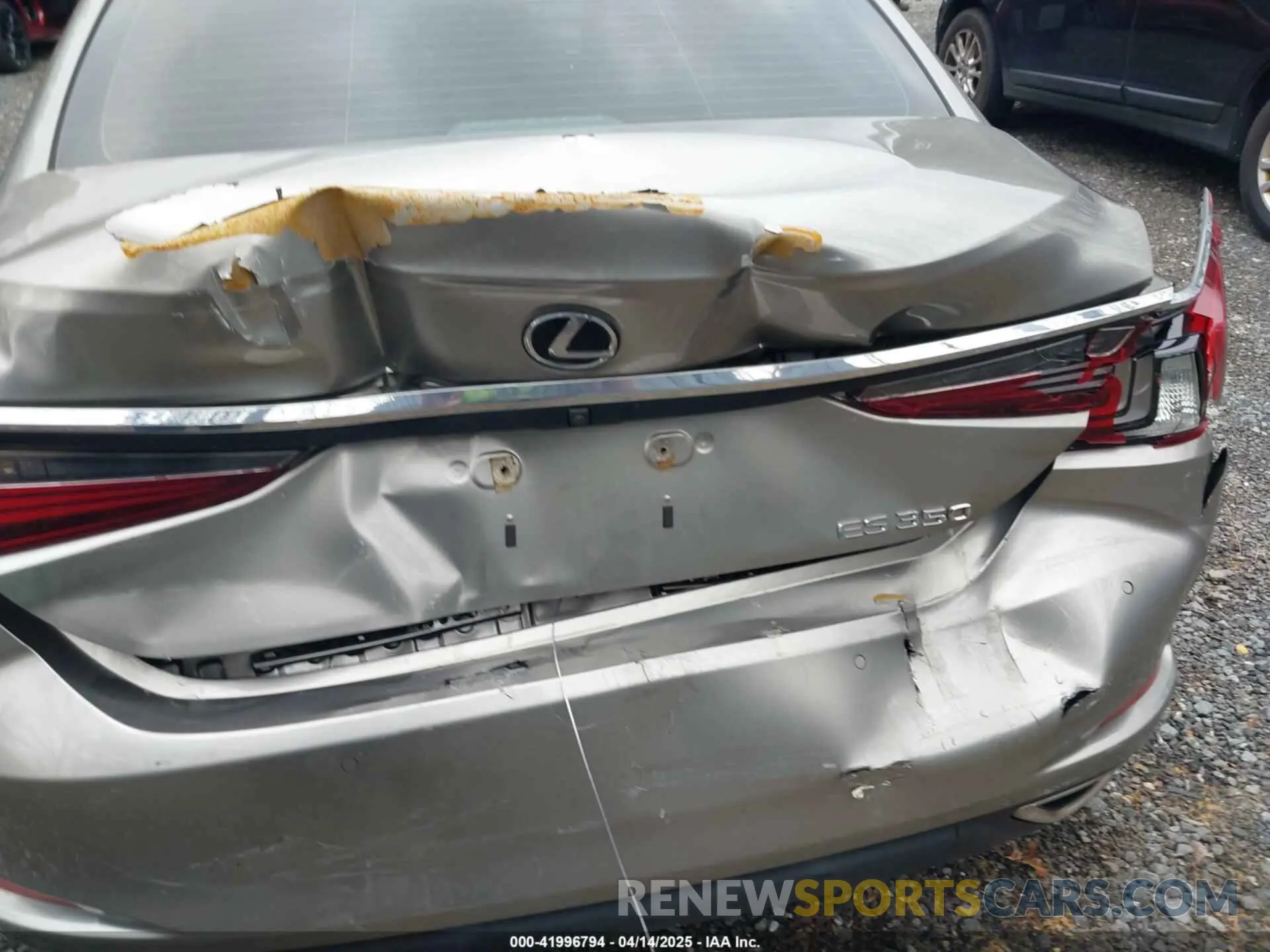 6 Photograph of a damaged car 58ABZ1B11KU051324 LEXUS ES 350 2019