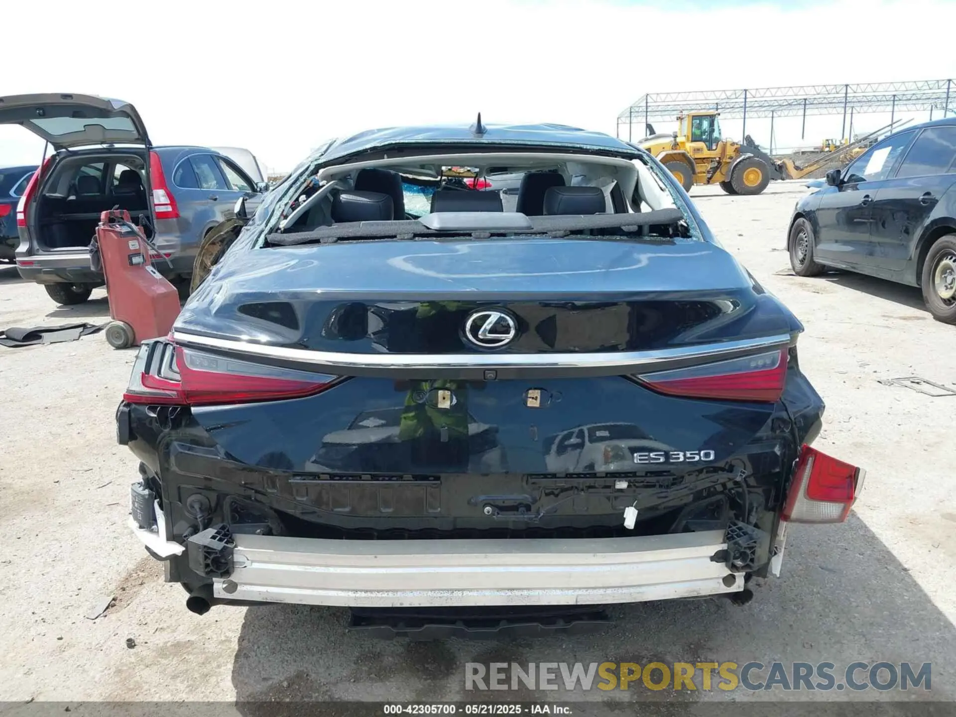 17 Photograph of a damaged car 58ABZ1B12KU012161 LEXUS ES 350 2019