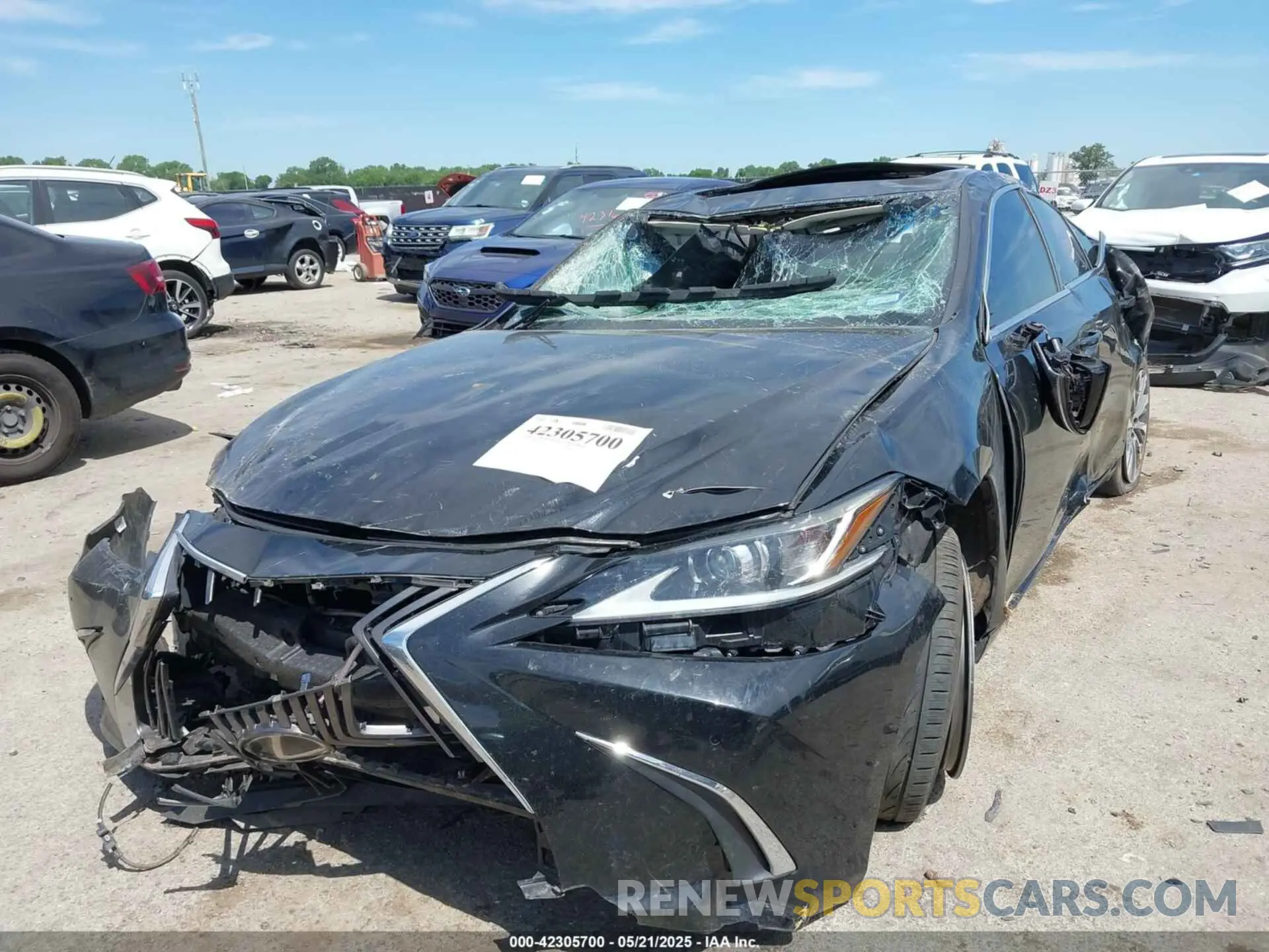 2 Photograph of a damaged car 58ABZ1B12KU012161 LEXUS ES 350 2019