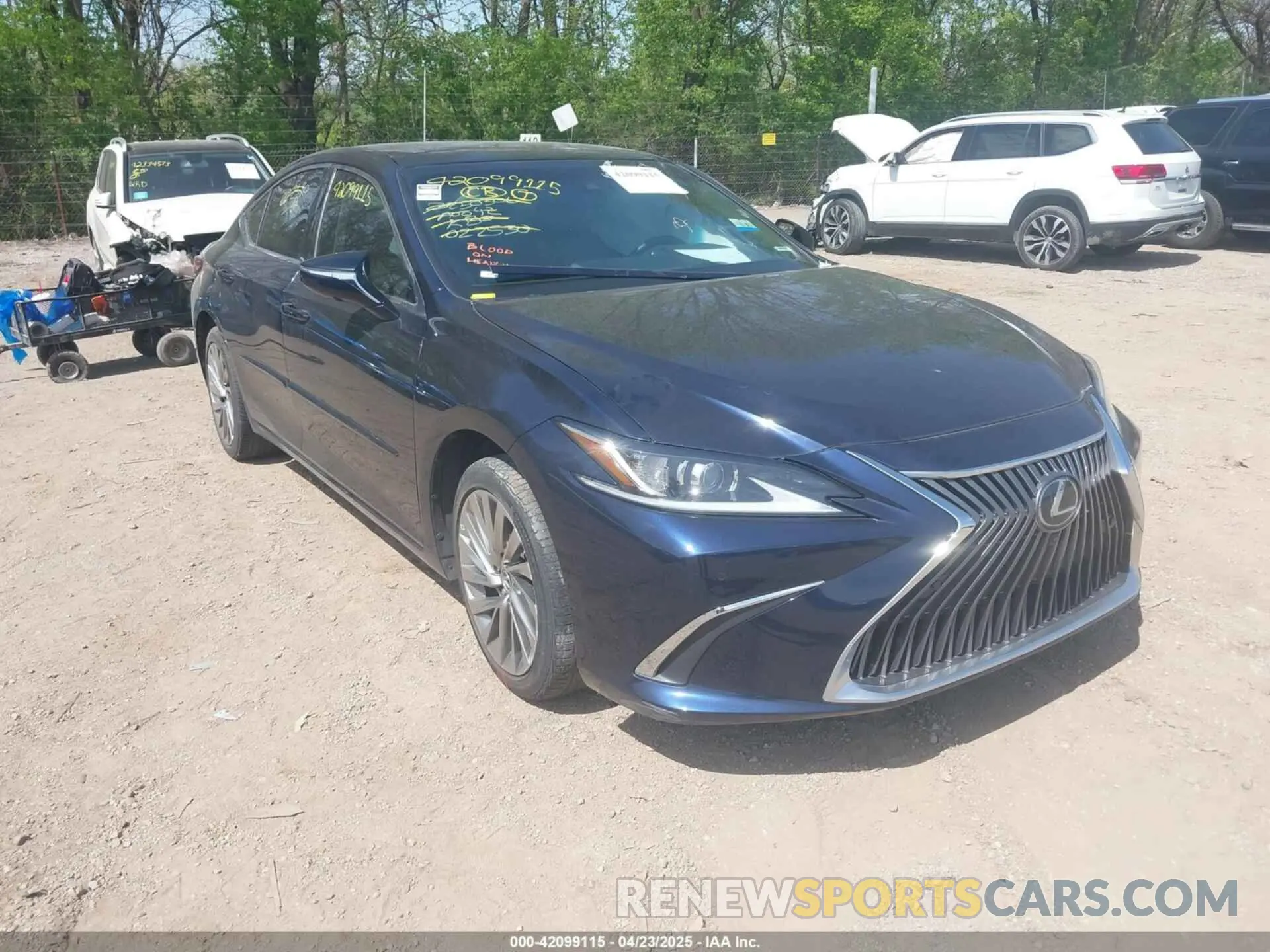 1 Photograph of a damaged car 58ABZ1B12KU022530 LEXUS ES 350 2019