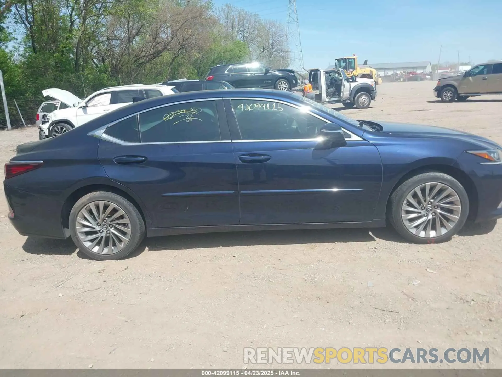 13 Photograph of a damaged car 58ABZ1B12KU022530 LEXUS ES 350 2019