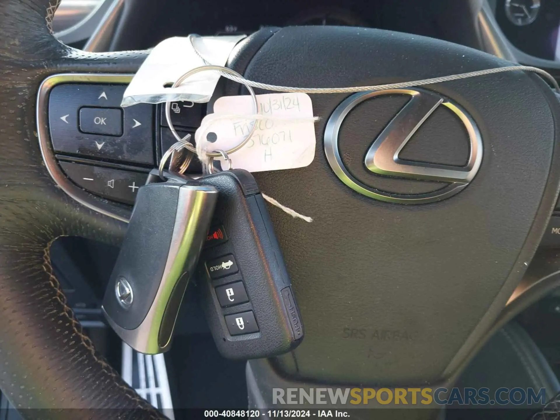 11 Photograph of a damaged car 58ABZ1B12KU027873 LEXUS ES 350 2019