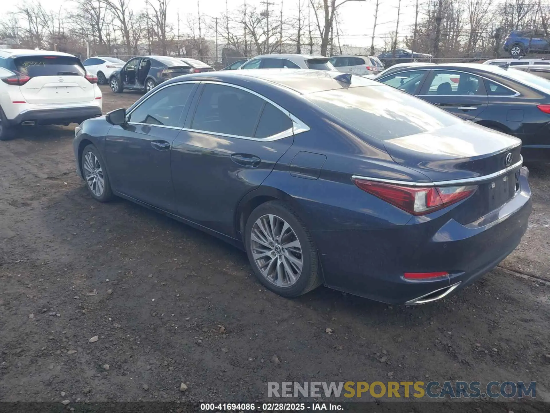 3 Photograph of a damaged car 58ABZ1B13KU043290 LEXUS ES 350 2019