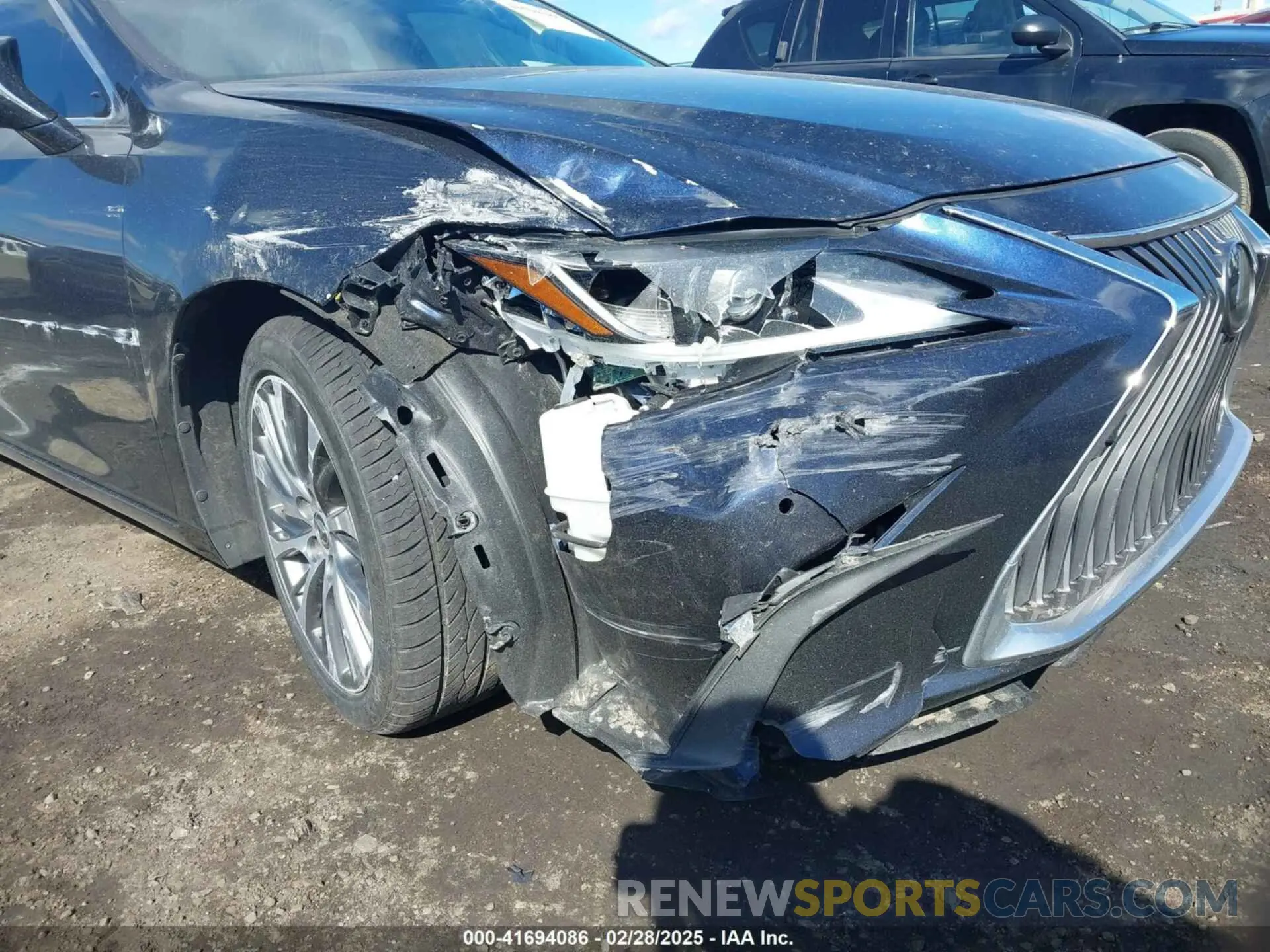 6 Photograph of a damaged car 58ABZ1B13KU043290 LEXUS ES 350 2019