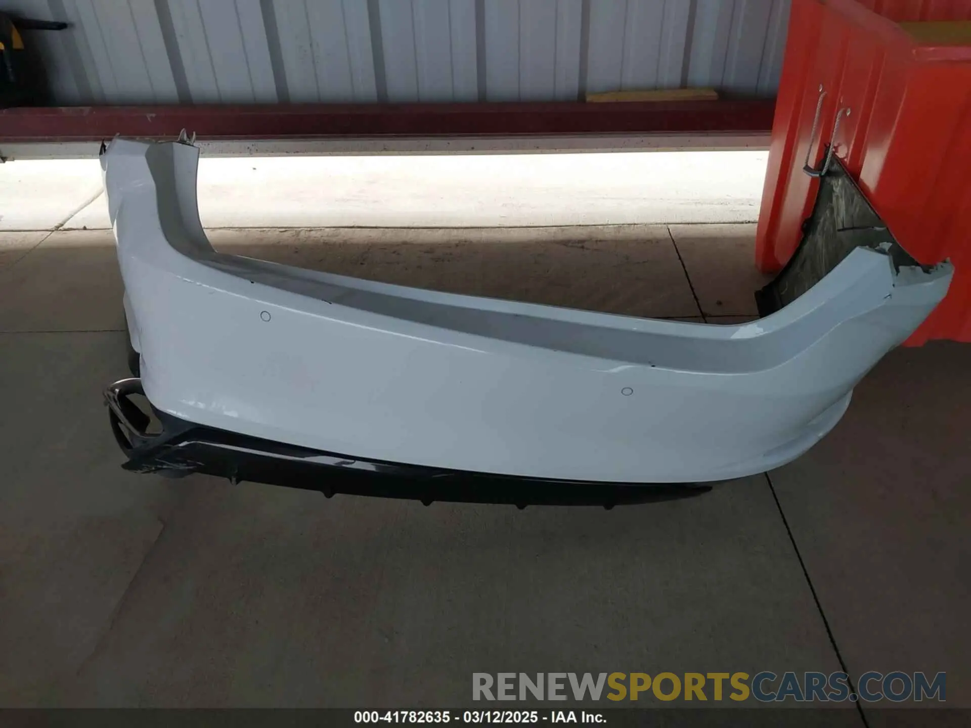 12 Photograph of a damaged car 58ABZ1B14KU006880 LEXUS ES 350 2019