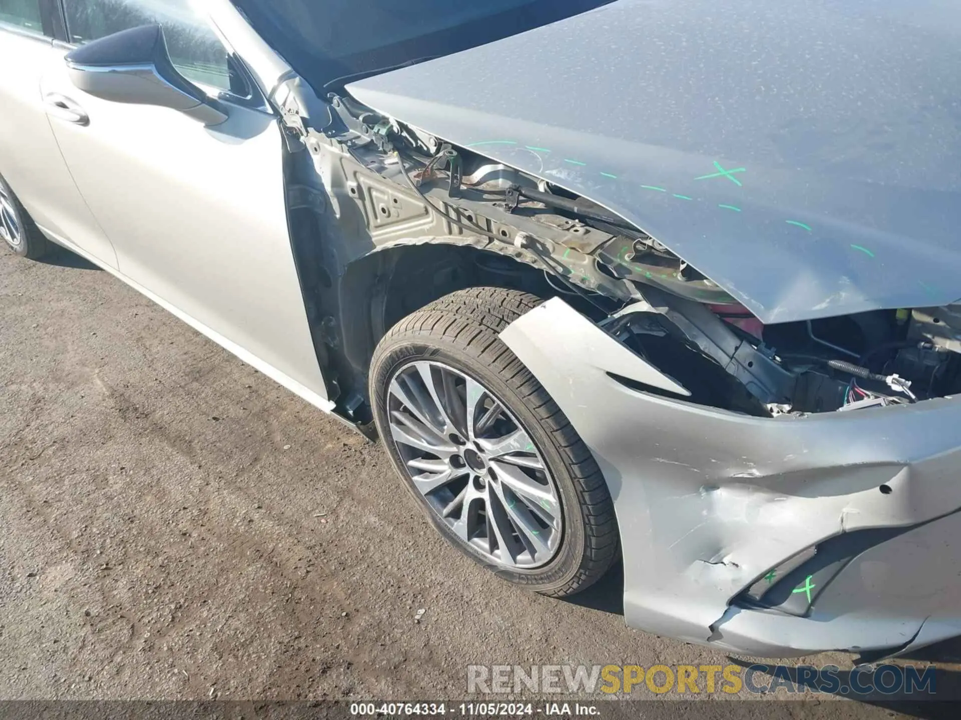 6 Photograph of a damaged car 58ABZ1B14KU018186 LEXUS ES 350 2019